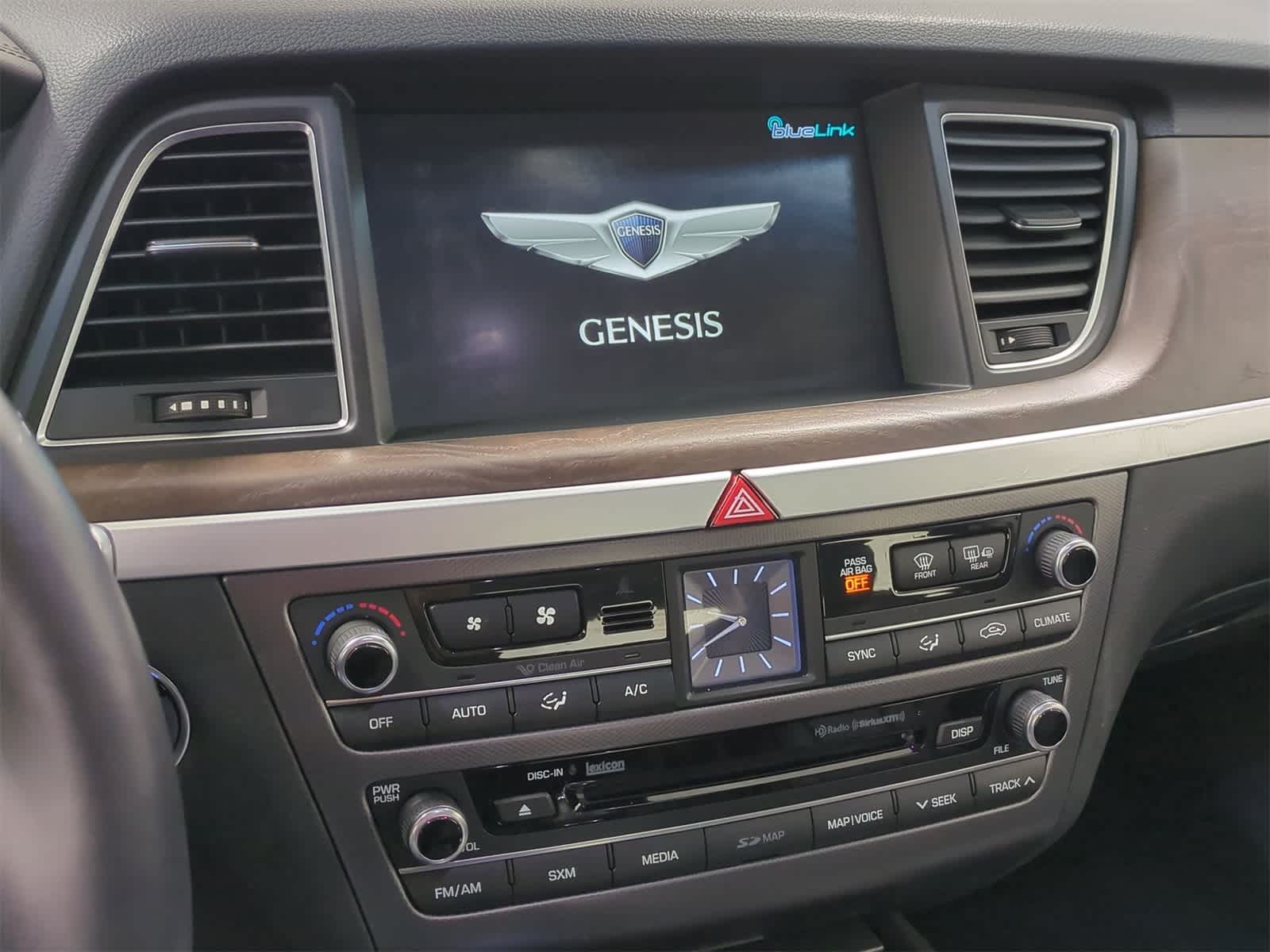 Thumbnail: 2015 Hyundai Genesis - 28