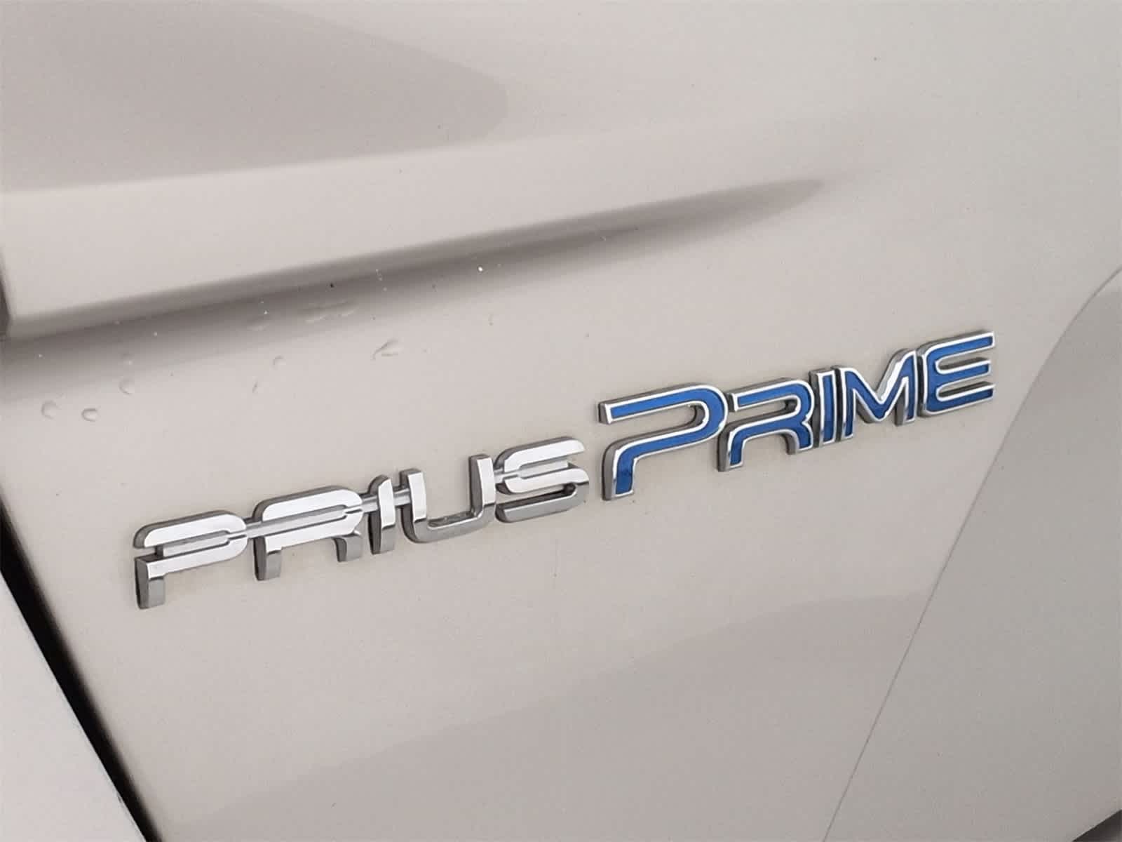 Thumbnail: 2017 Toyota Prius Prime - 13