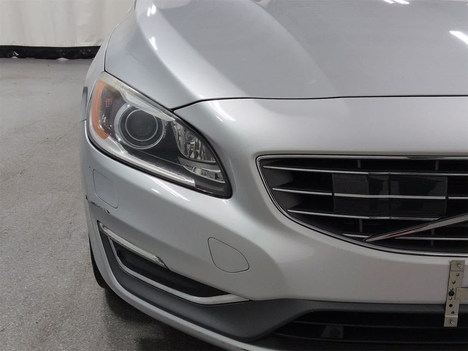 Thumbnail: 2017 Volvo S60 - 11