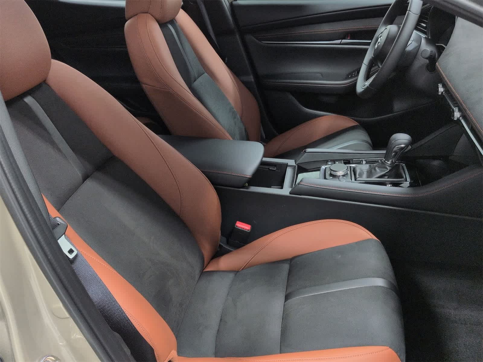 Thumbnail: 2025 Mazda Mazda3 - 24