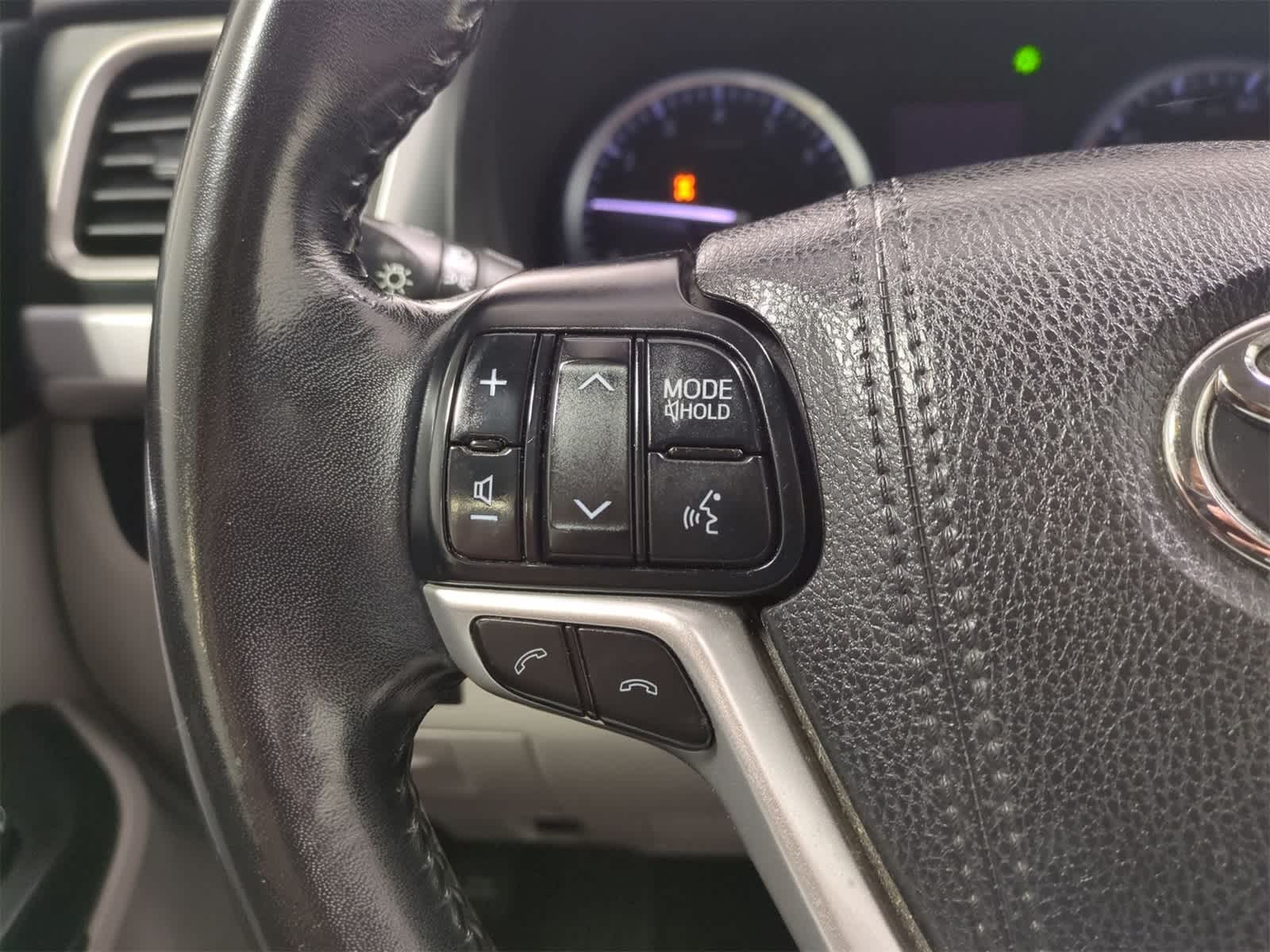 2018 Toyota Highlander Limited 26