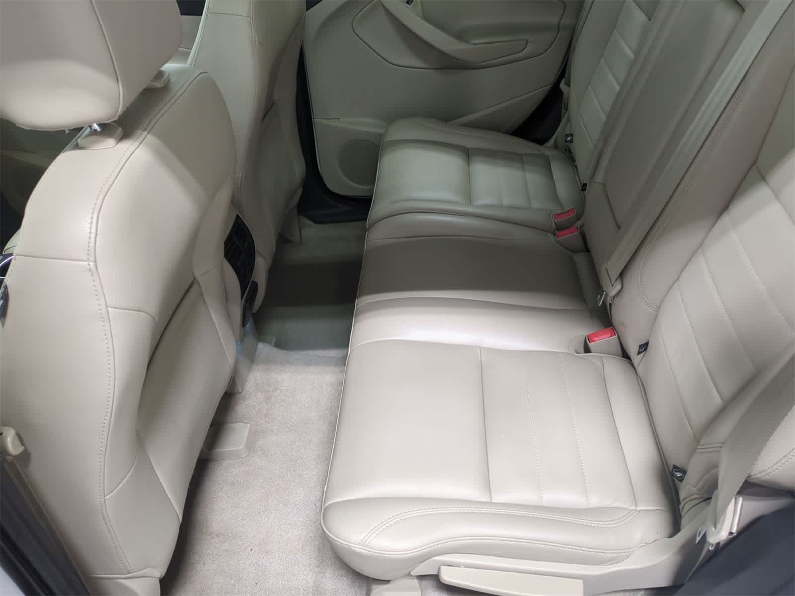 Thumbnail: 2015 Ford Escape - 21
