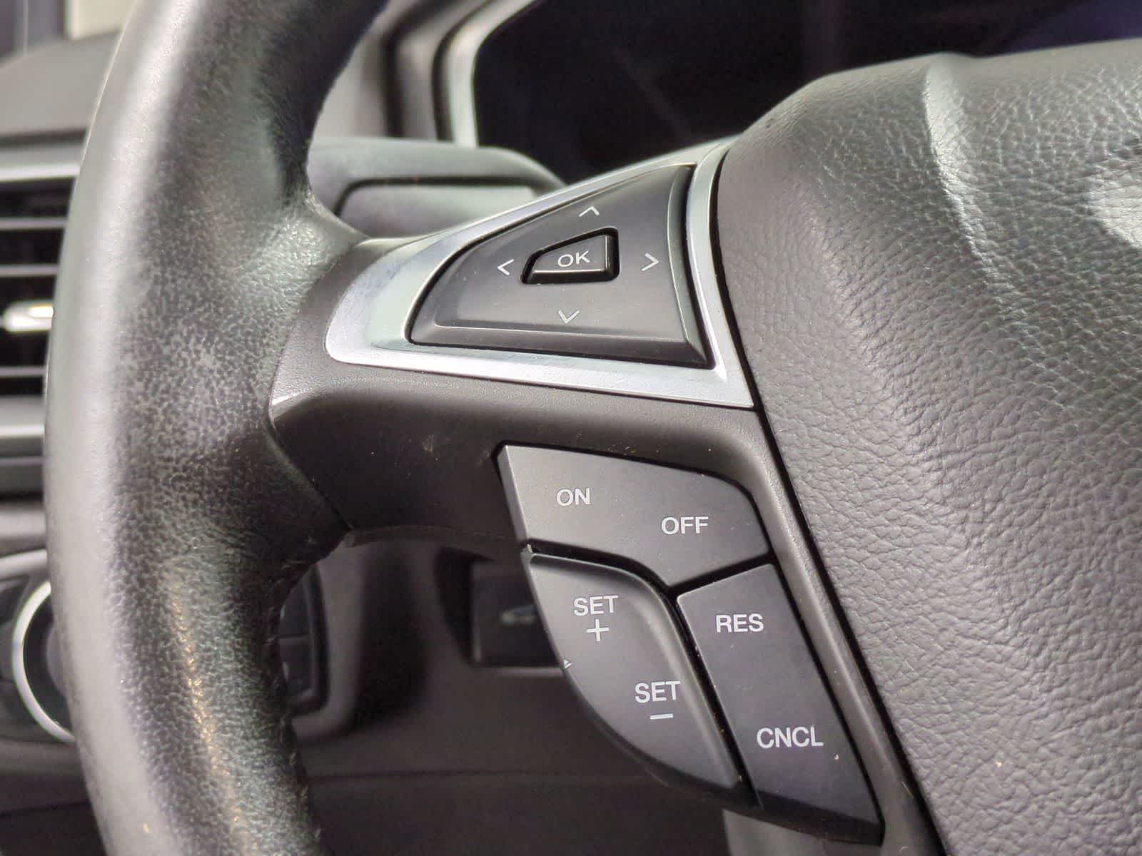 Thumbnail: 2014 Ford Fusion - 26