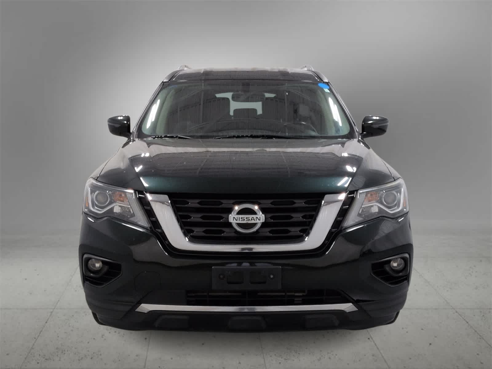 2019 Nissan Pathfinder SV photo 3
