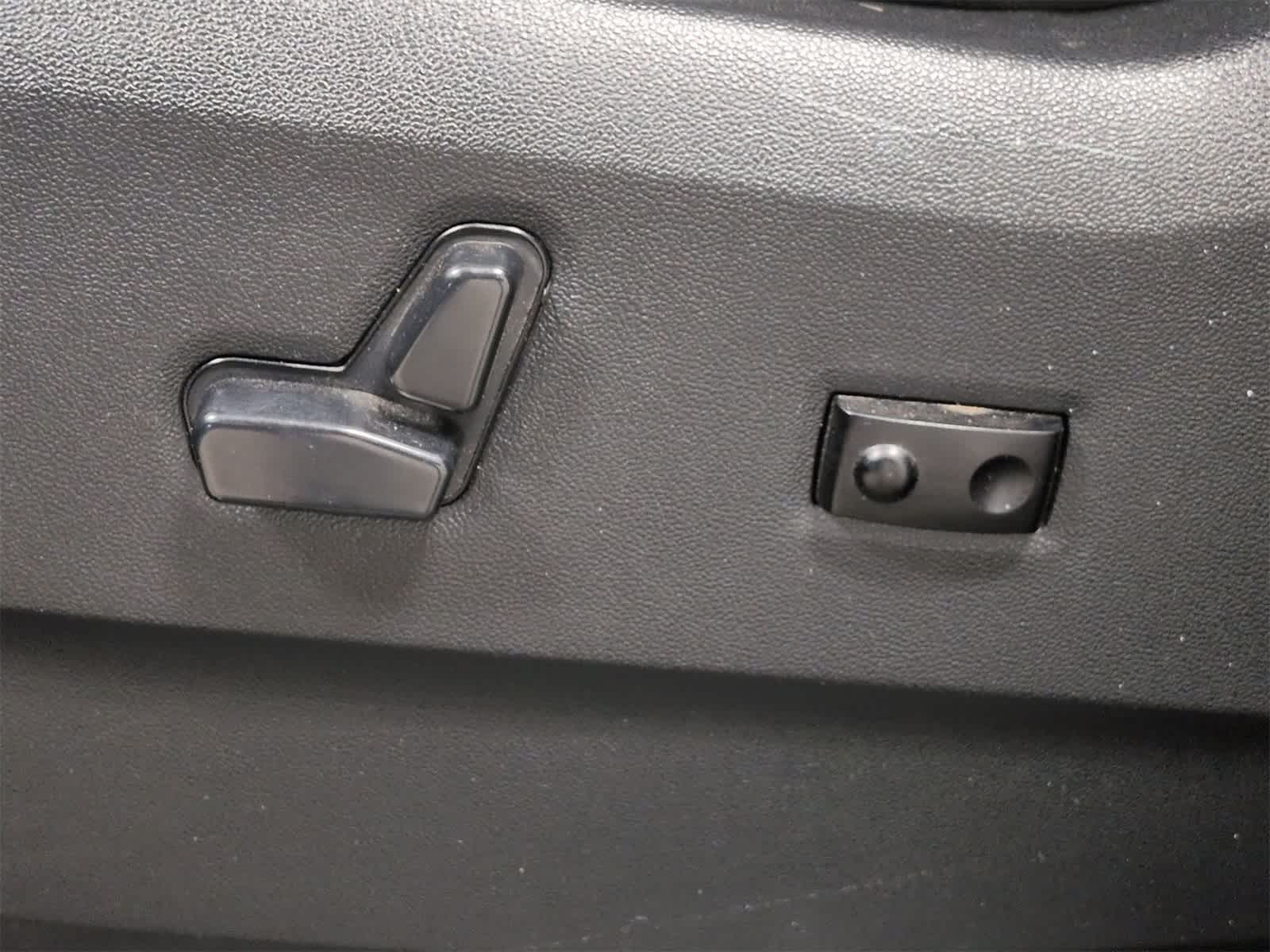 Thumbnail: 2019 Dodge Grand Caravan - 18