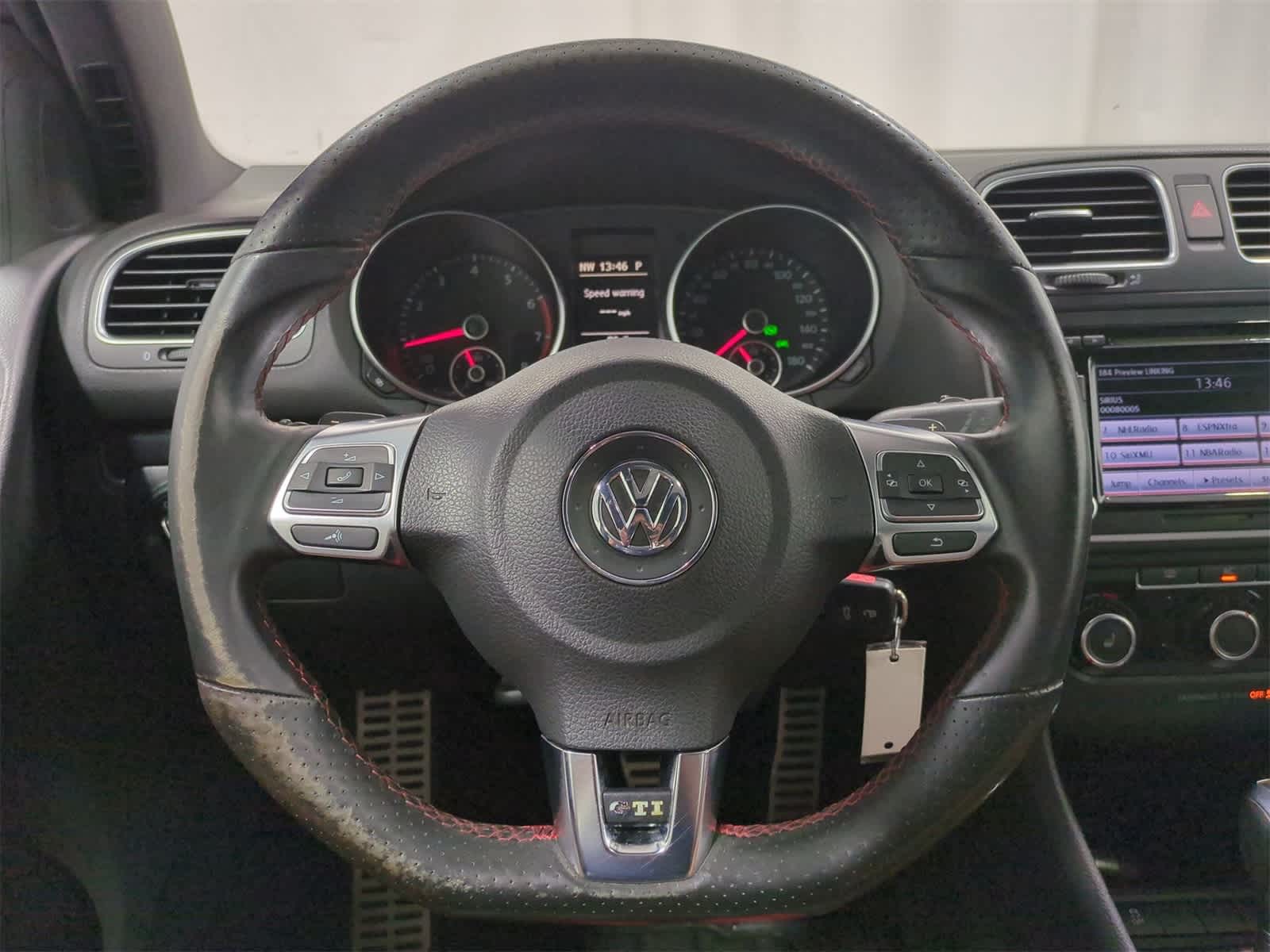 Thumbnail: 2012 Volkswagen Golf - 23