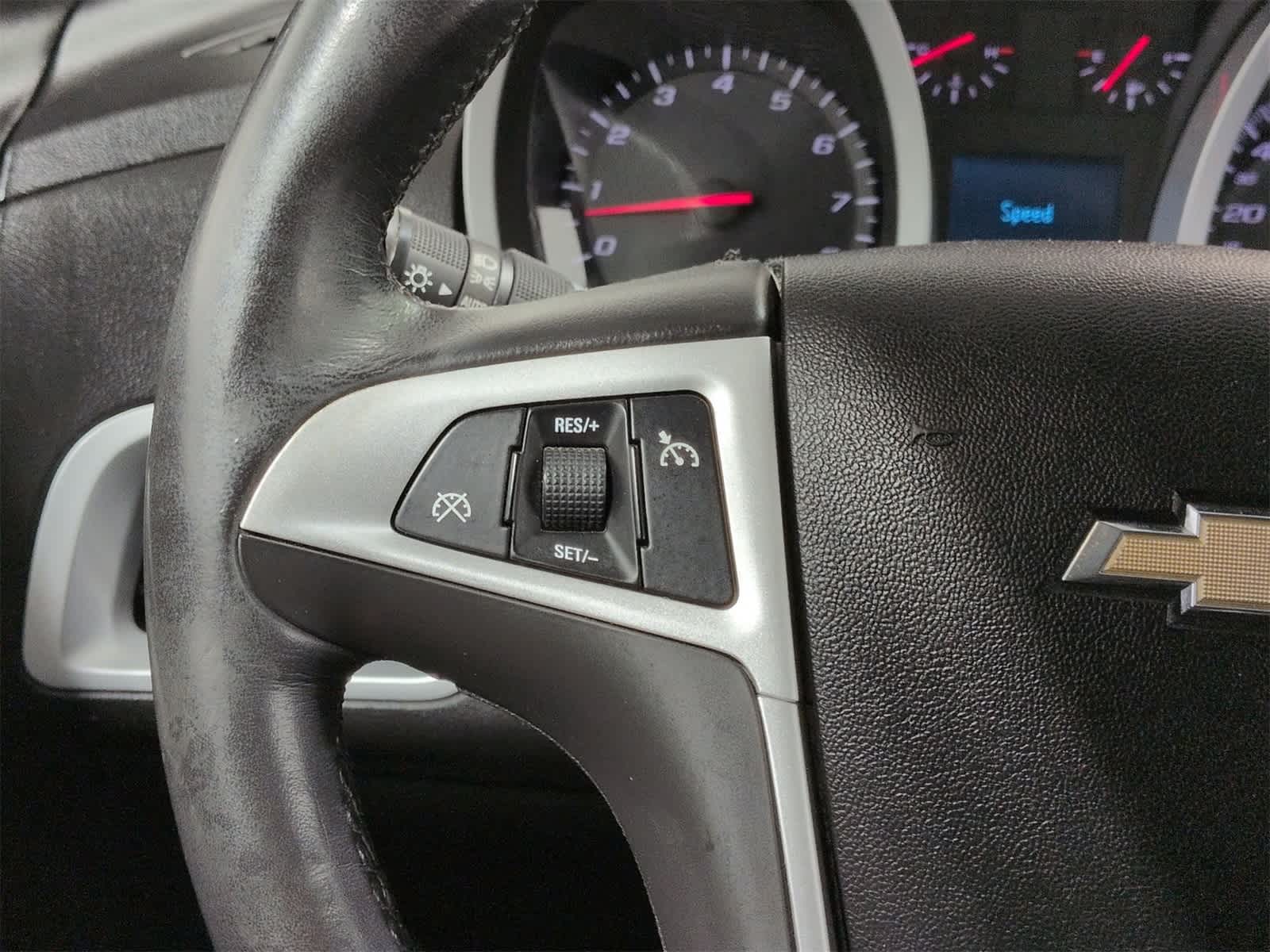 Thumbnail: 2011 Chevrolet Equinox - 25