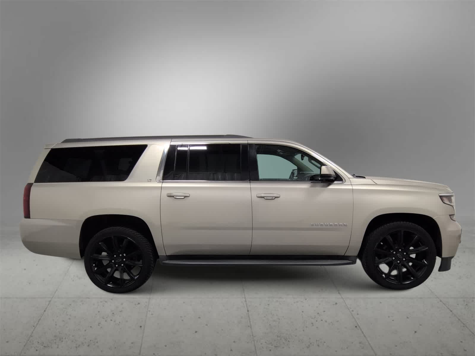 Thumbnail: 2015 Chevrolet Suburban - 9
