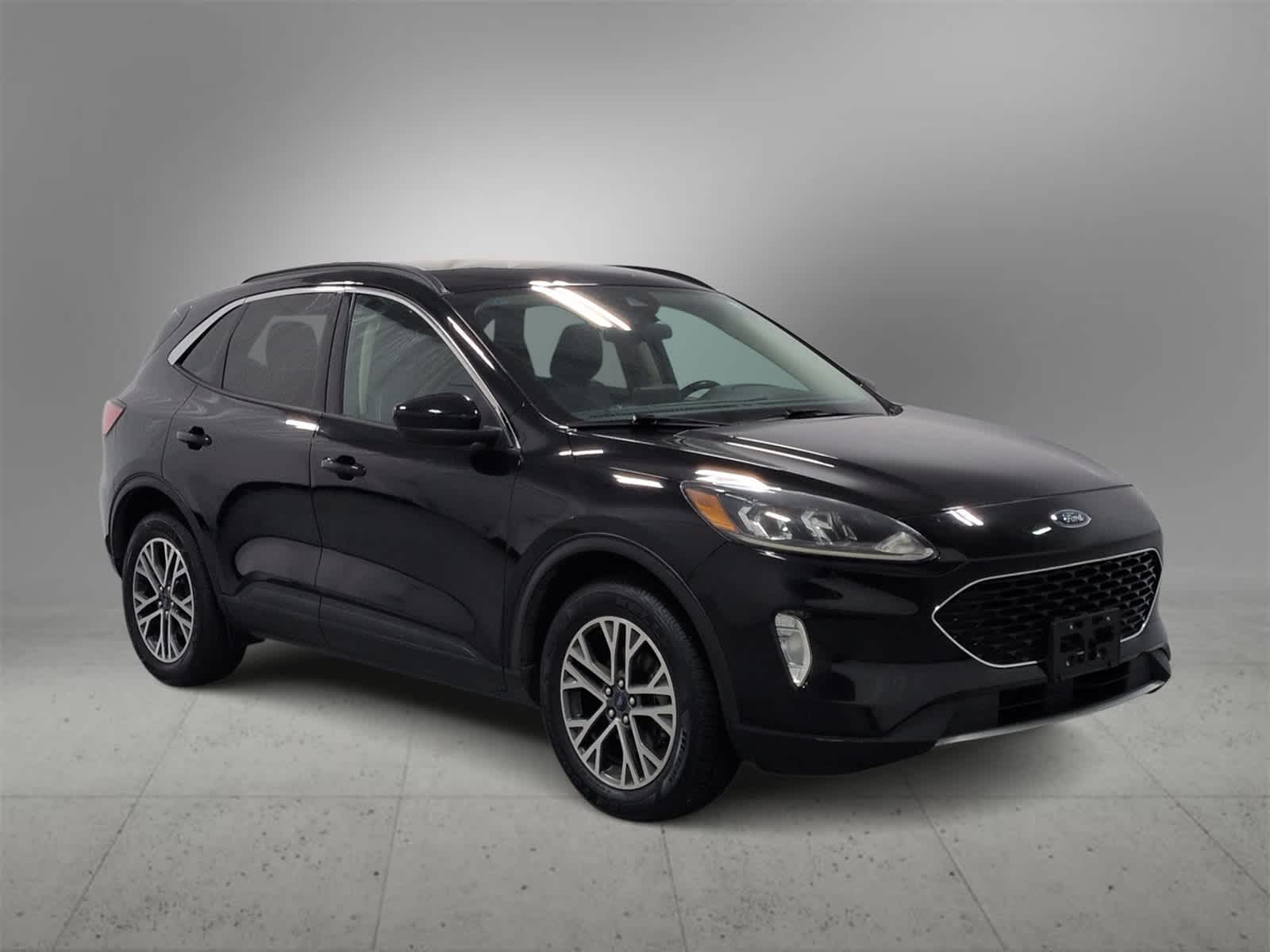 Thumbnail: 2020 Ford Escape - 2