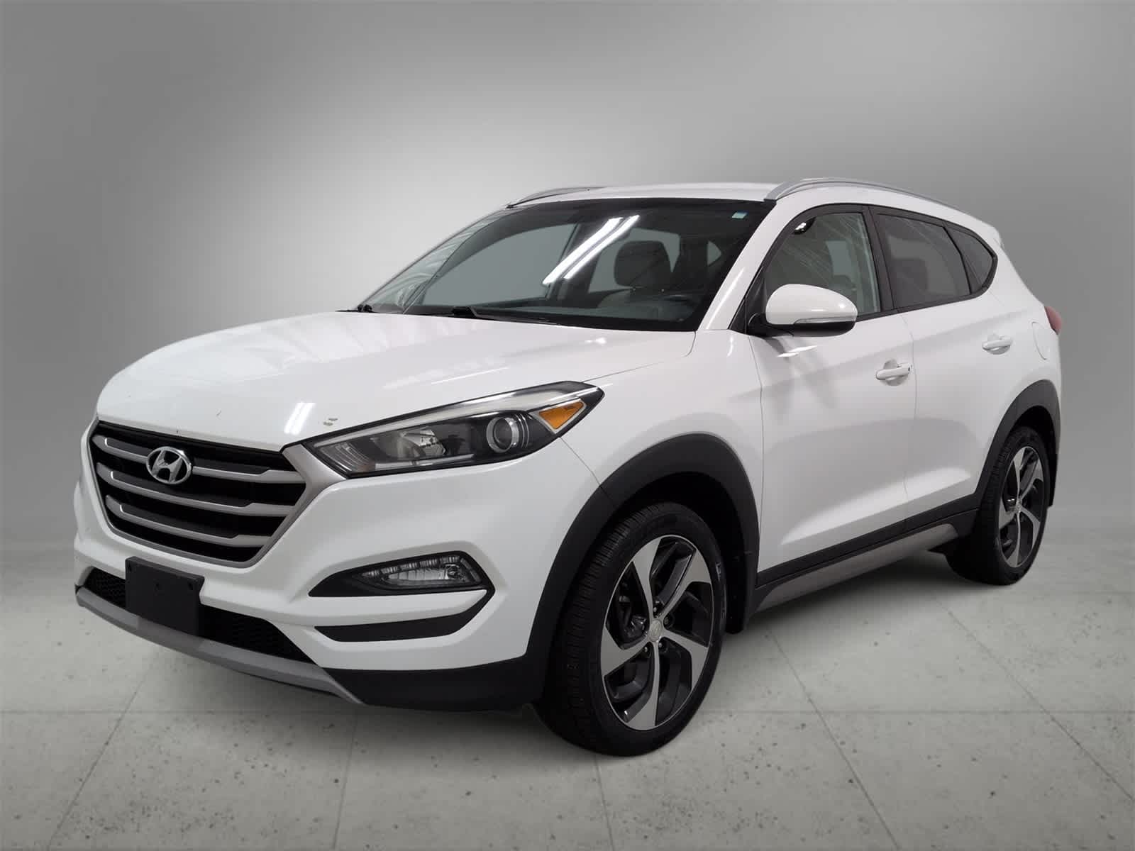 Thumbnail: 2017 Hyundai Tucson - 4