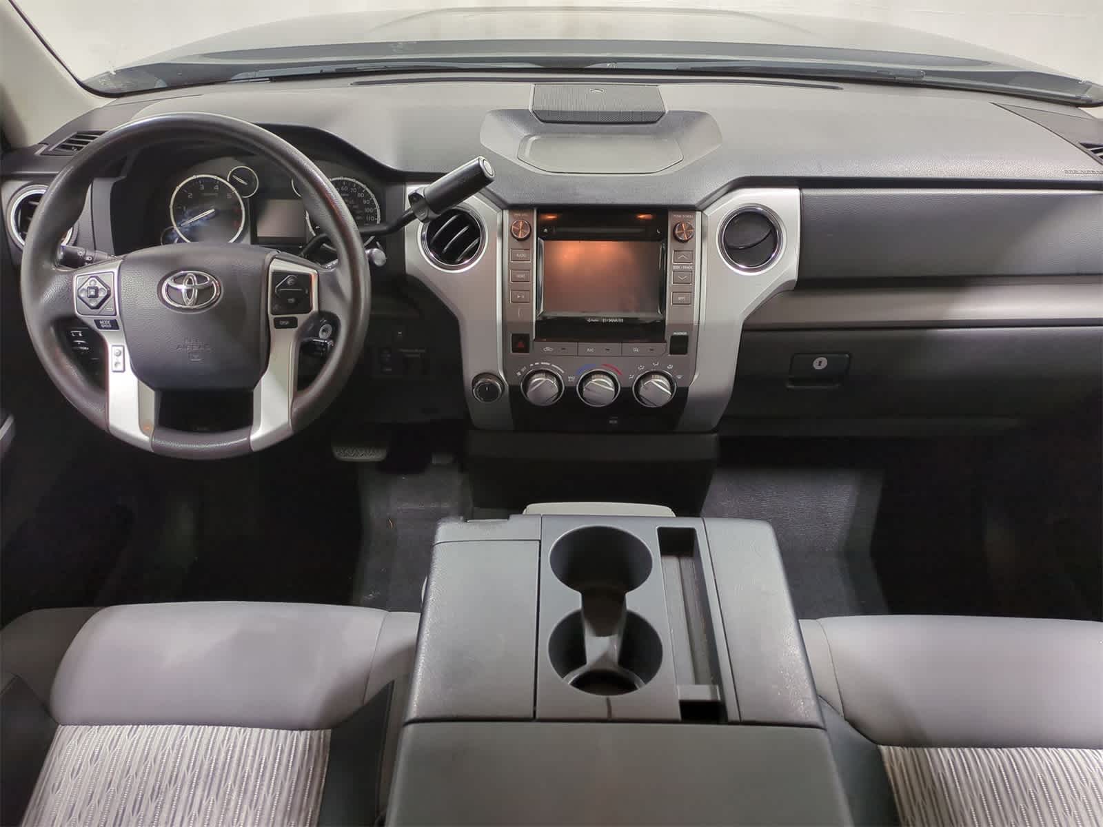 2016 Toyota Tundra SR5 16