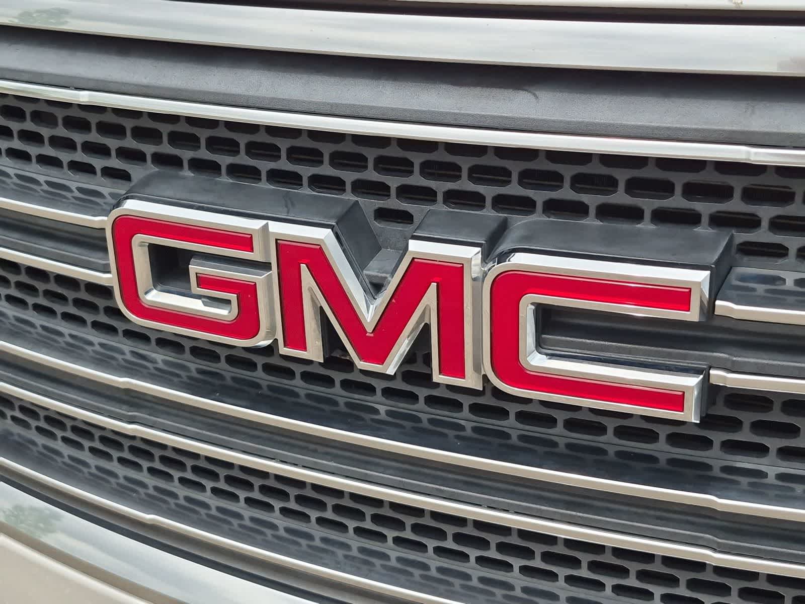 Thumbnail: 2017 GMC Acadia - 19