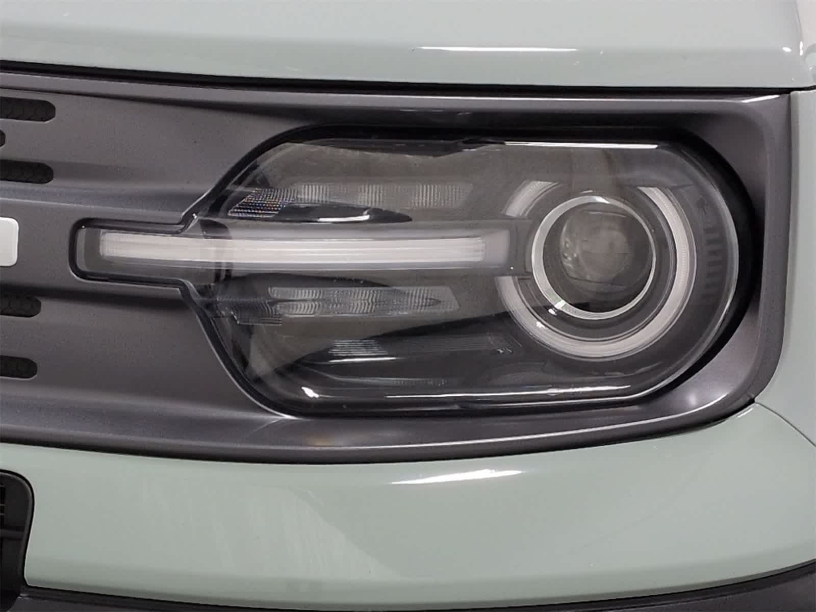 Thumbnail: 2022 Ford Bronco Sport - 11