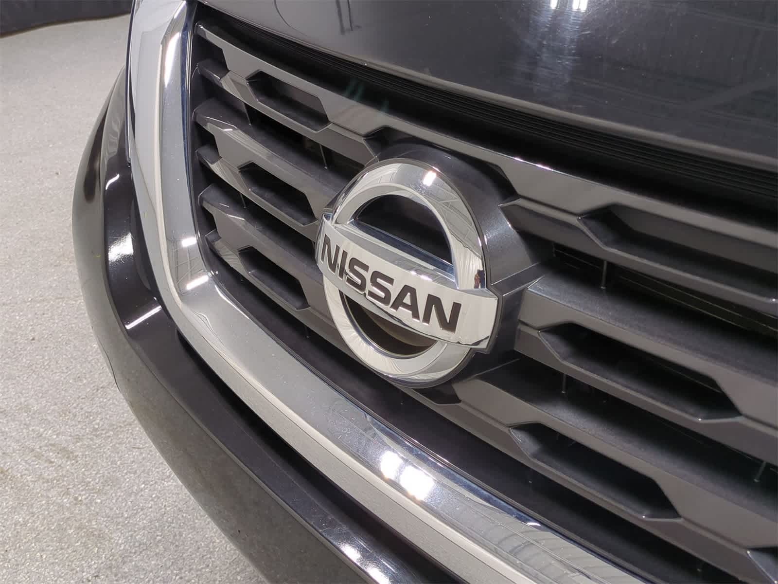 Thumbnail: 2017 Nissan Pathfinder - 12