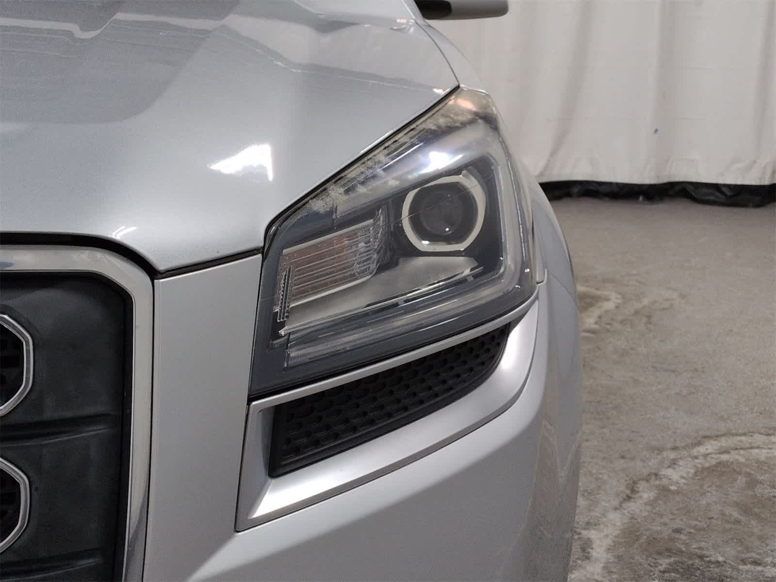 Thumbnail: 2017 GMC Acadia - 11