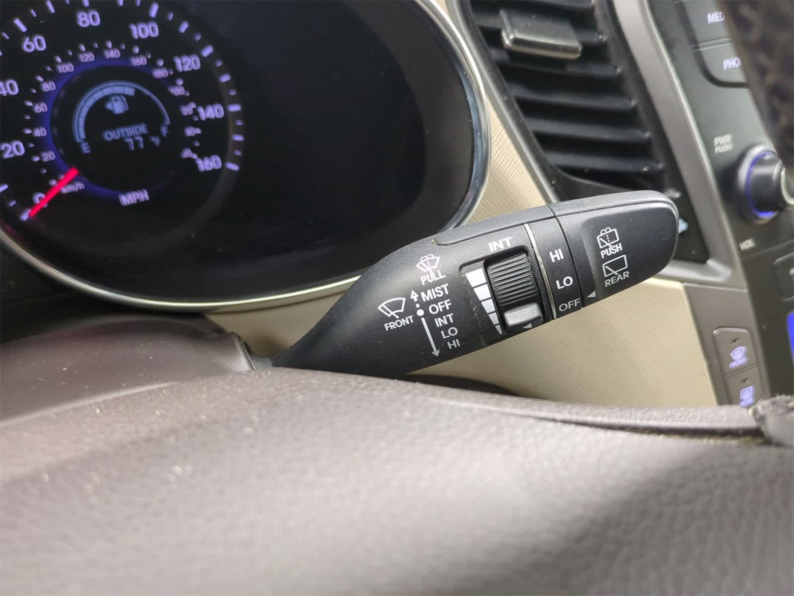 Thumbnail: 2013 Hyundai Santa Fe - 26