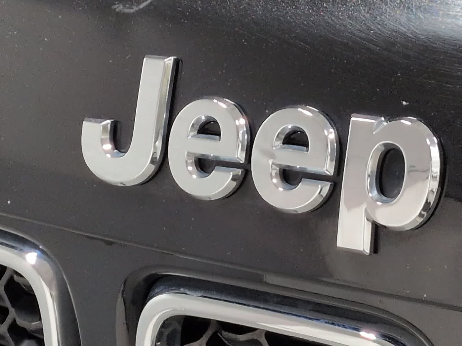 Thumbnail: 2018 Jeep Compass - 12
