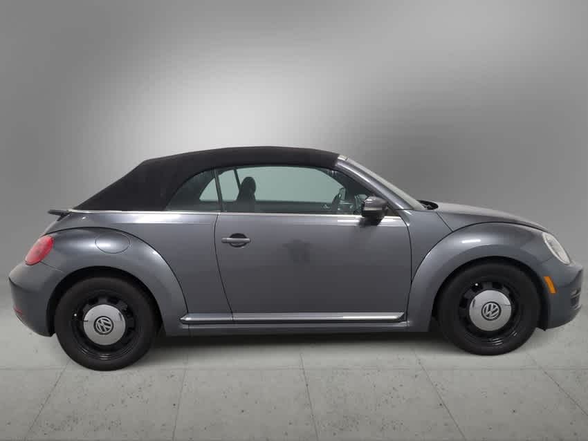 Thumbnail: 2014 Volkswagen Beetle - 15