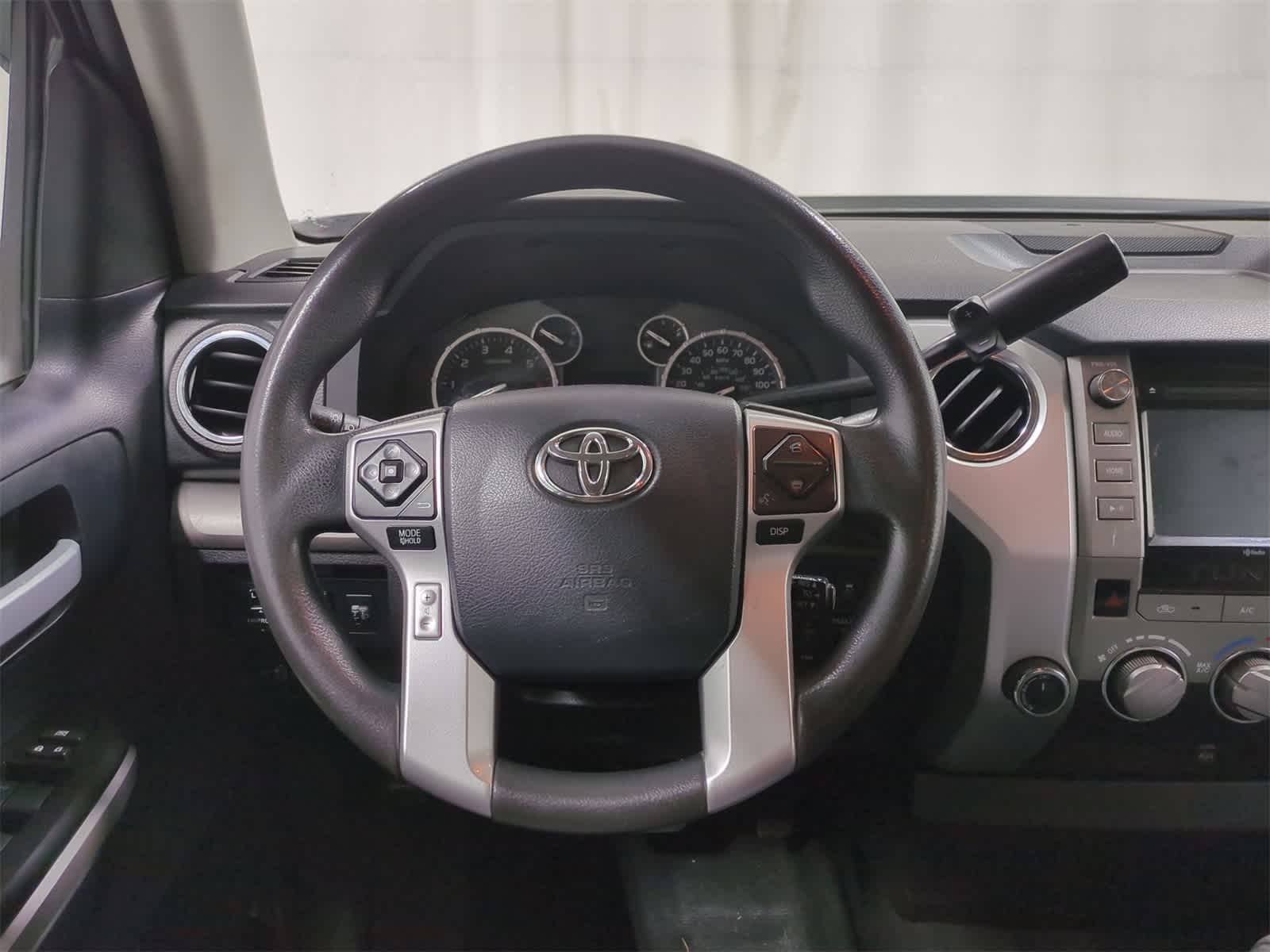 2016 Toyota Tundra SR5 23