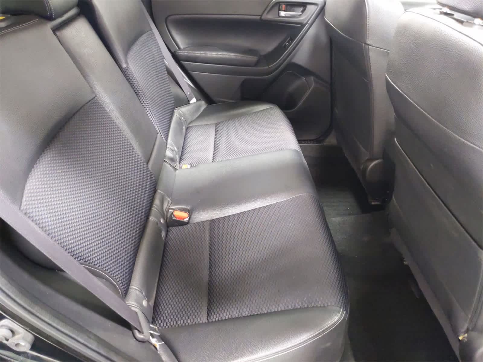 Thumbnail: 2015 Subaru Forester - 21