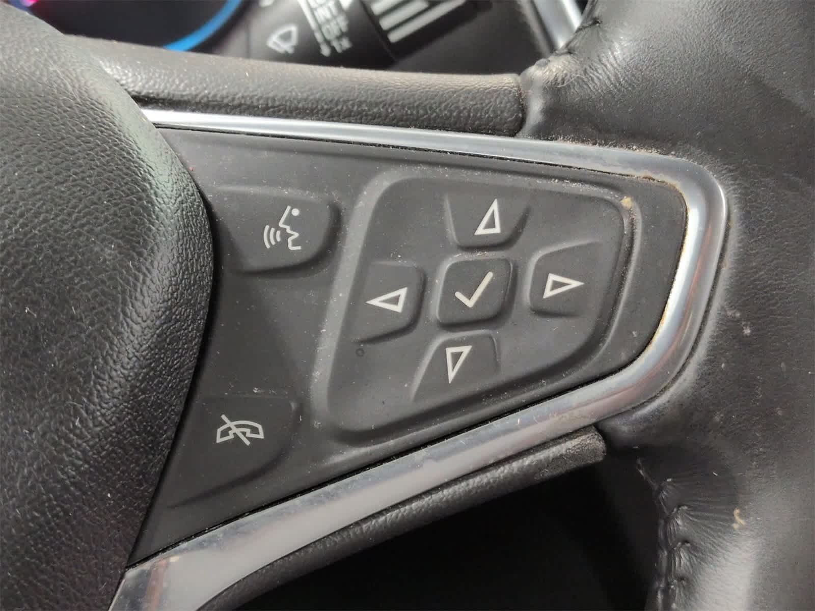 Thumbnail: 2019 Chevrolet Equinox - 25