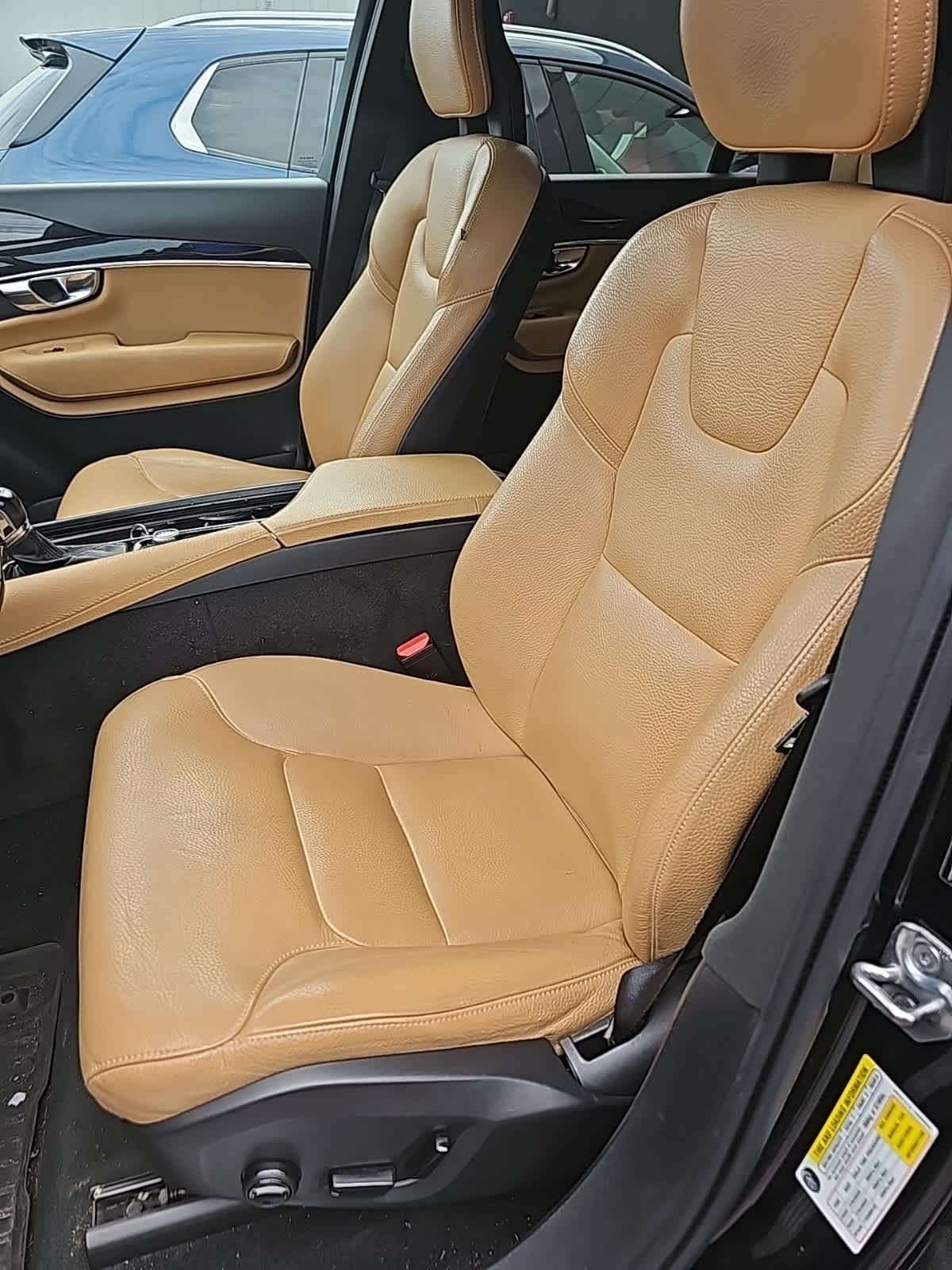 Thumbnail: 2018 Volvo XC90 - 6
