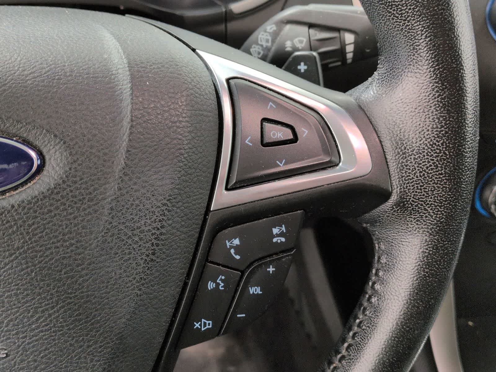 Thumbnail: 2017 Ford Edge - 25