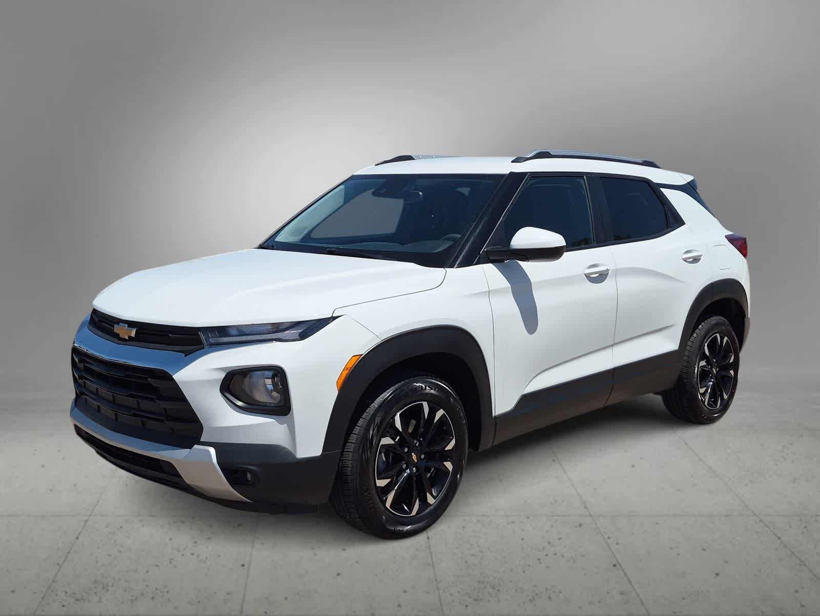Thumbnail: 2023 Chevrolet TrailBlazer - 4