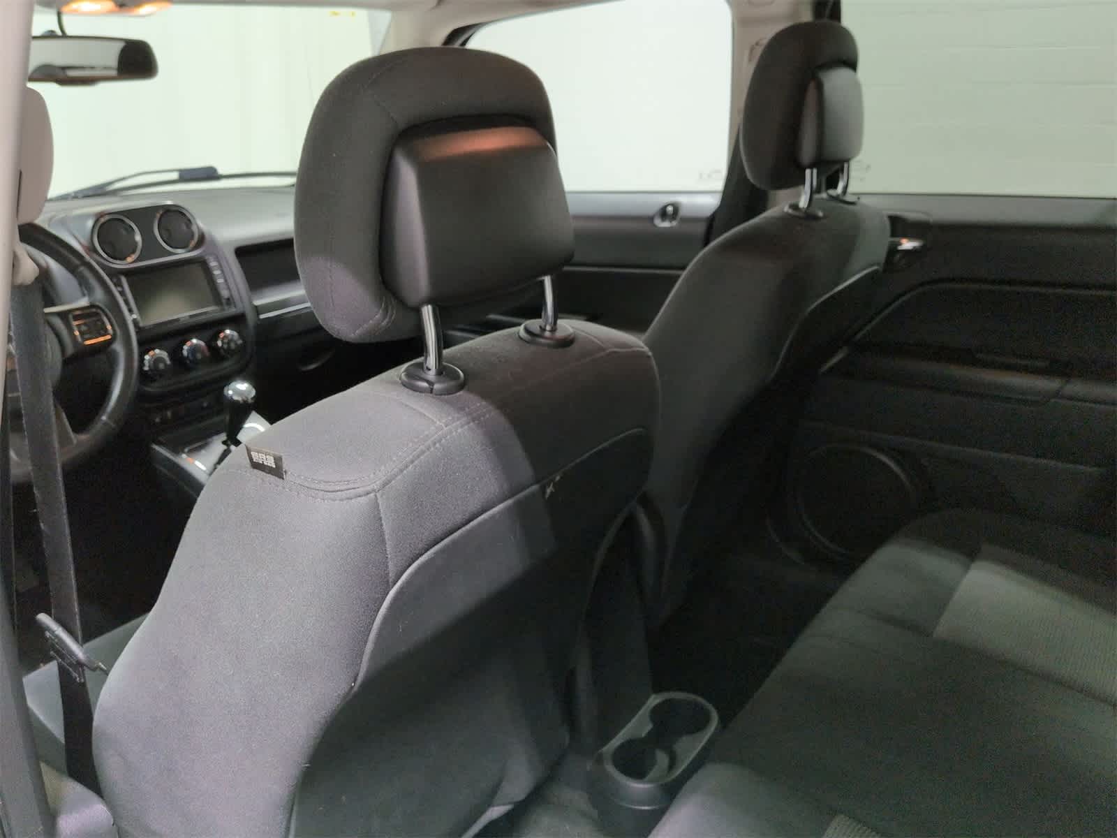 Thumbnail: 2014 Jeep Patriot - 18