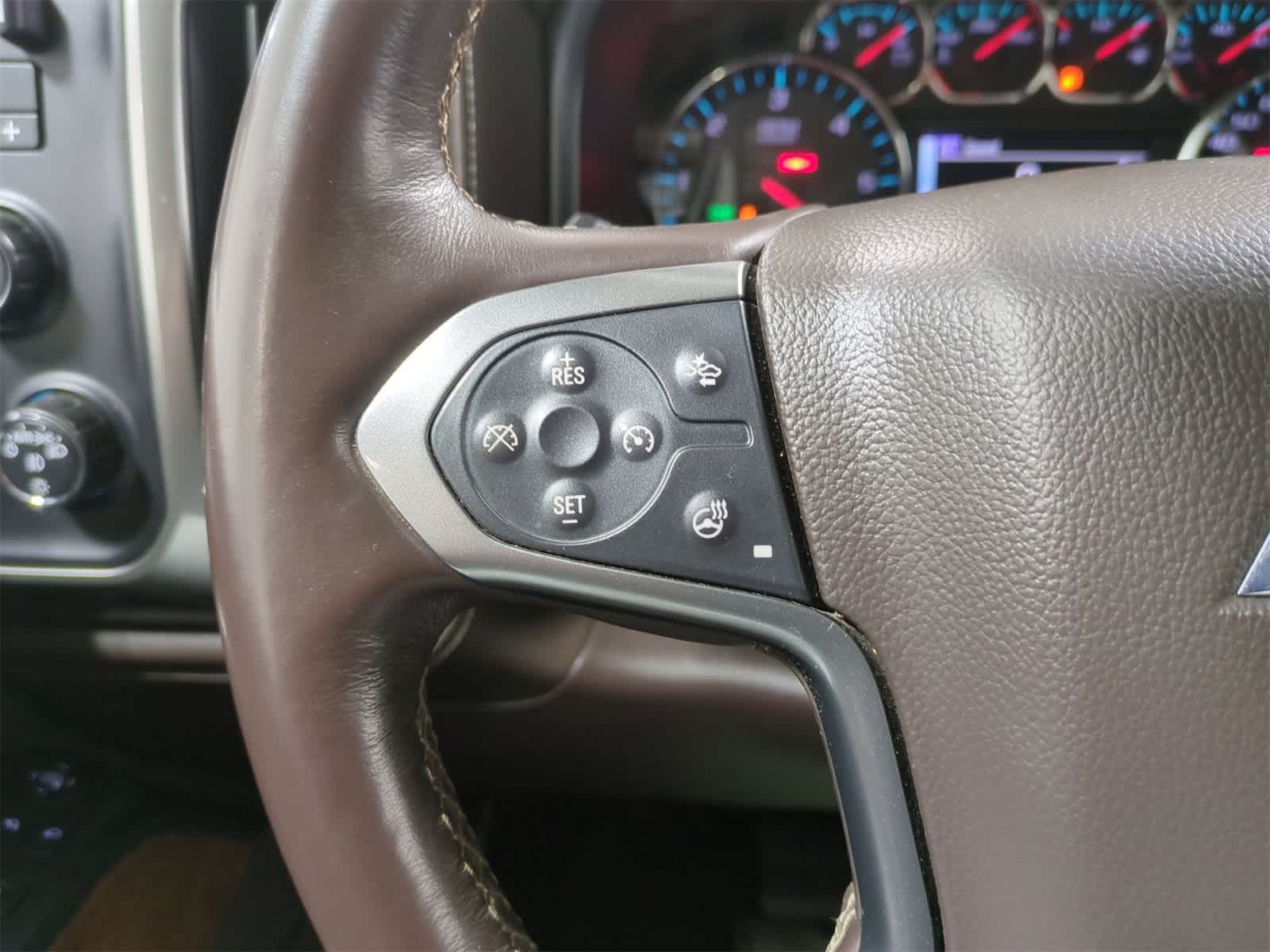 2016 Chevrolet Silverado 1500 LTZ 24