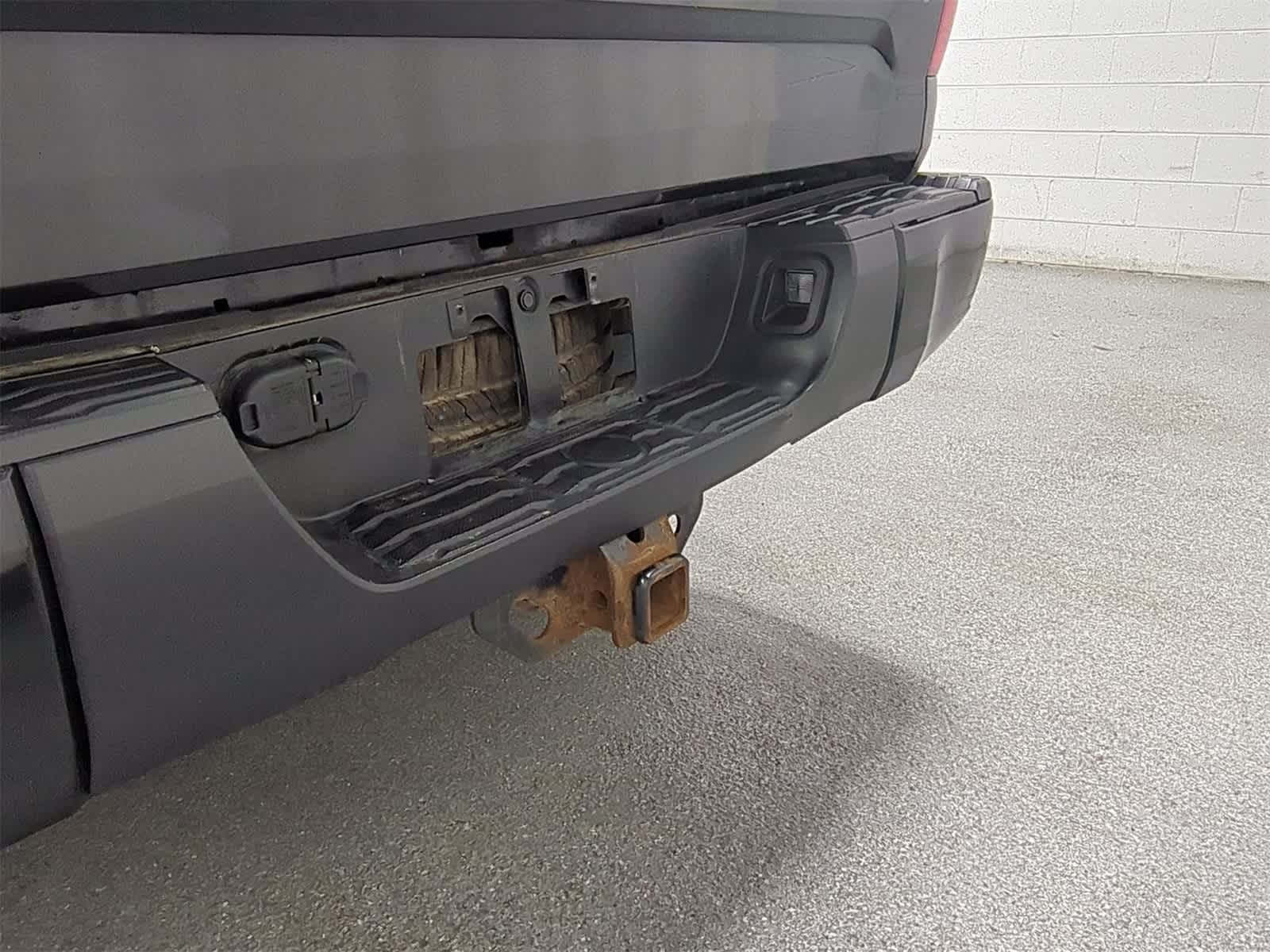 Thumbnail: 2019 Toyota Tundra - 34