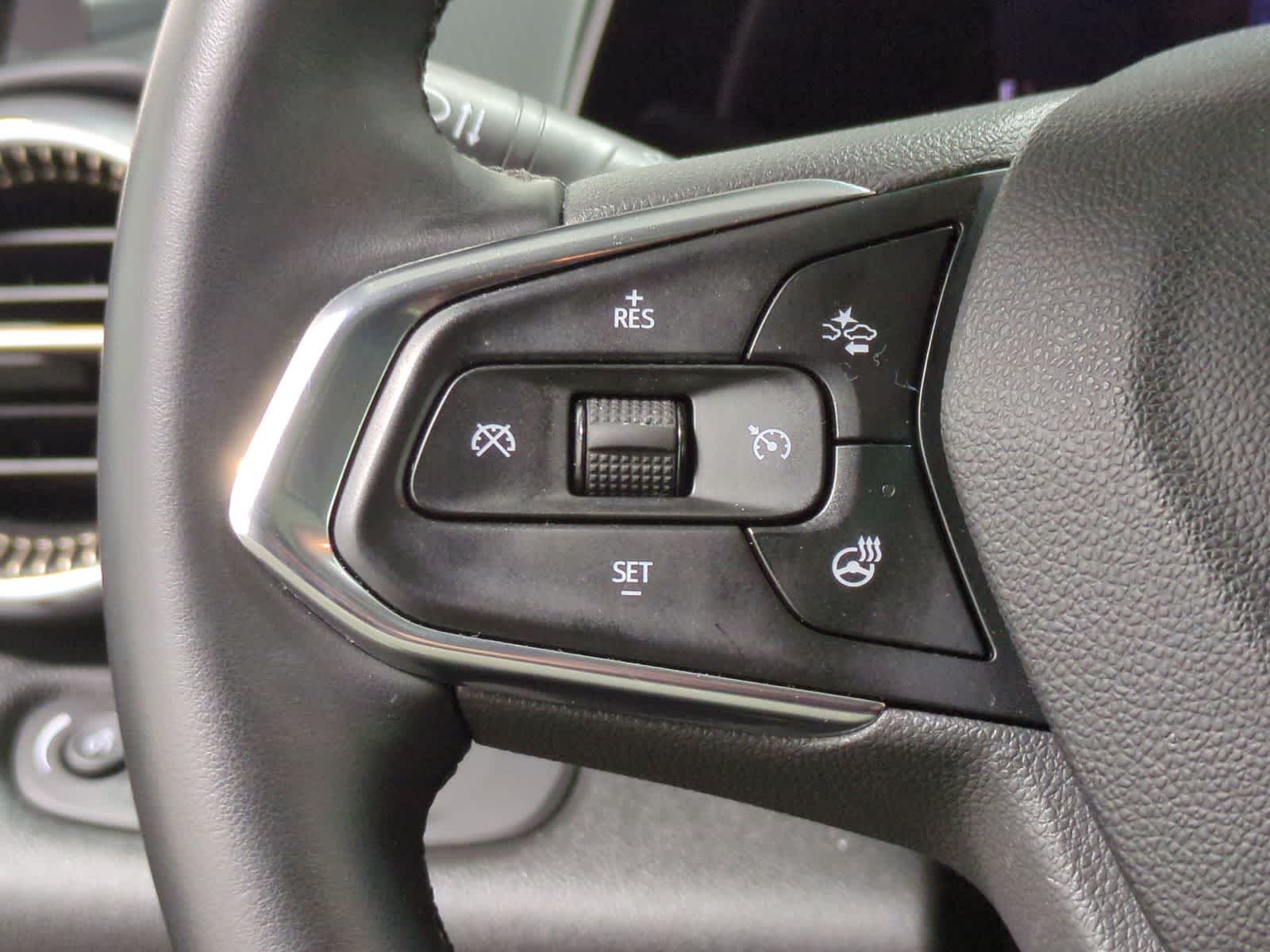 Thumbnail: 2024 Chevrolet Trax - 26