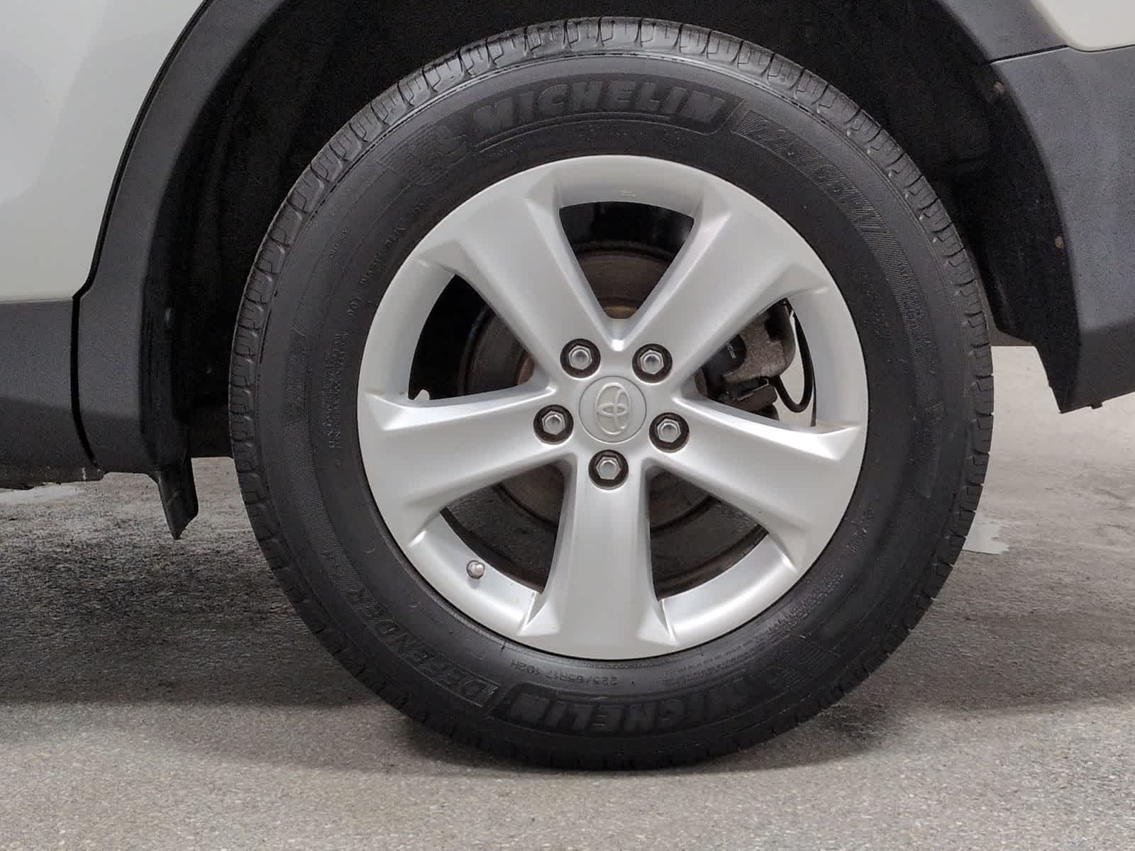 Thumbnail: 2013 Toyota RAV4 - 14