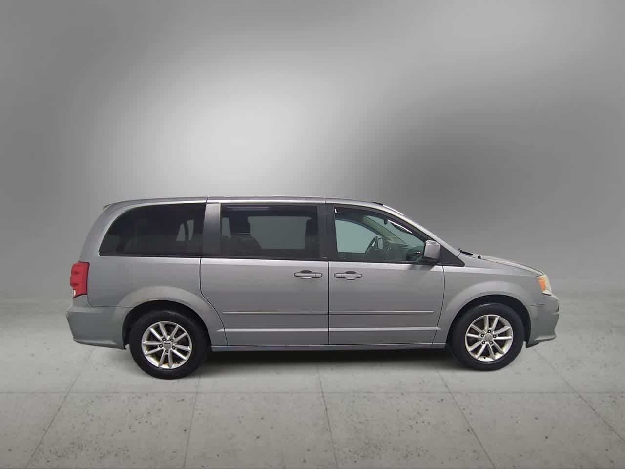 Thumbnail: 2013 Dodge Grand Caravan - 9