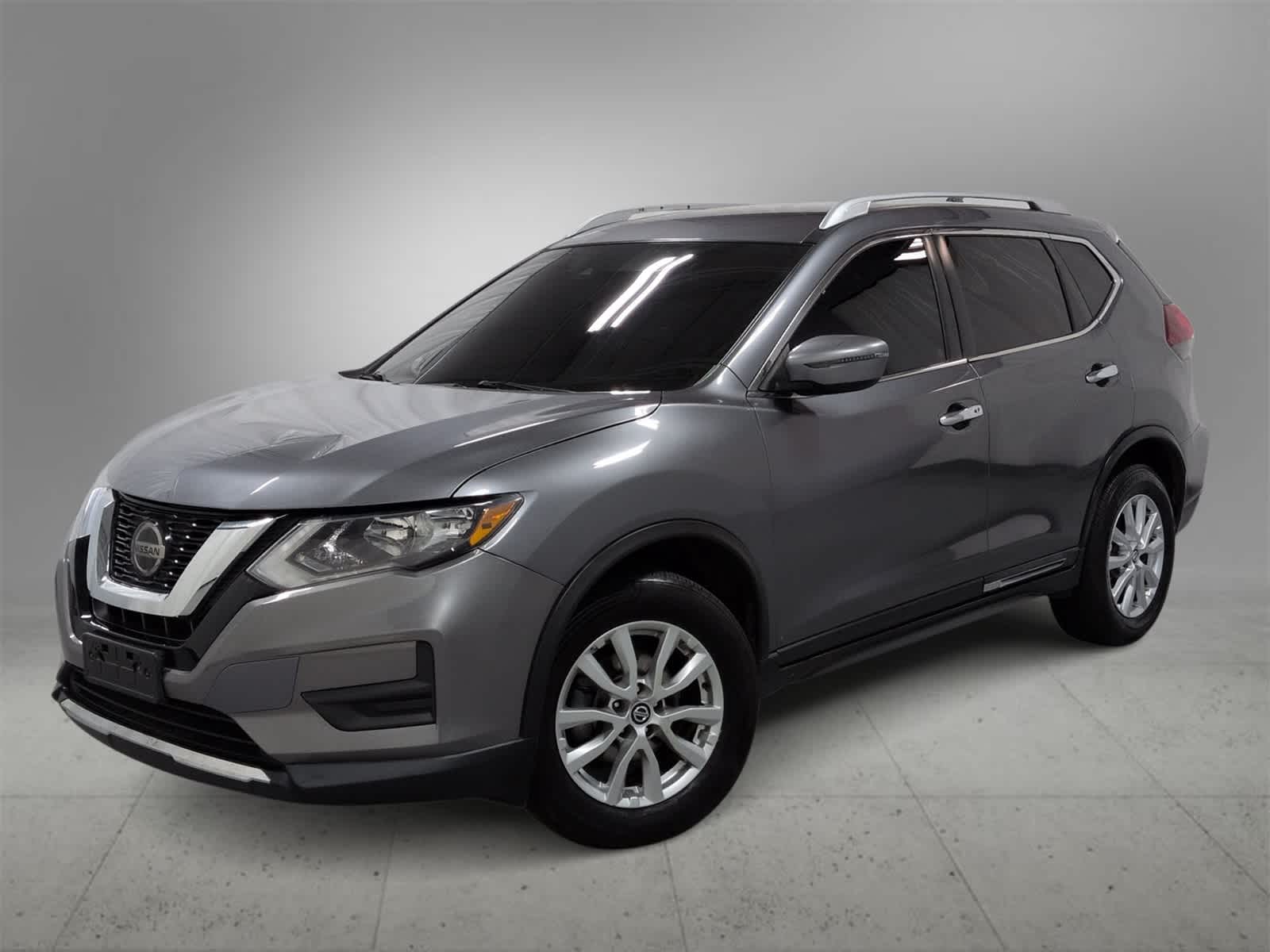 2019 Nissan Rogue SV's photo