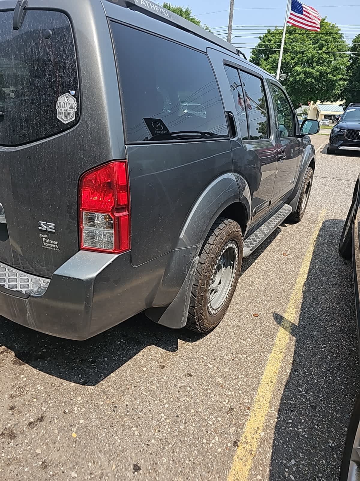 Thumbnail: 2005 Nissan Pathfinder - 5
