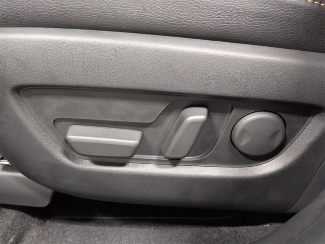 Thumbnail: 2026 Mazda CX-90 - 18