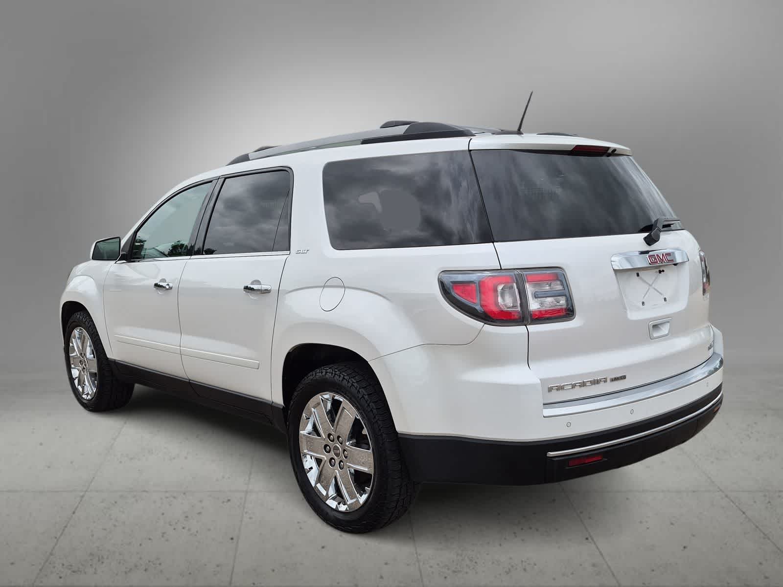 Thumbnail: 2017 GMC Acadia - 6