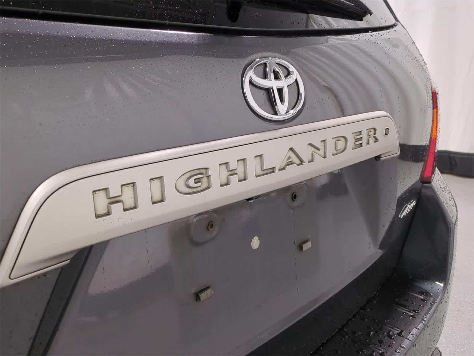 Thumbnail: 2010 Toyota Highlander - 13