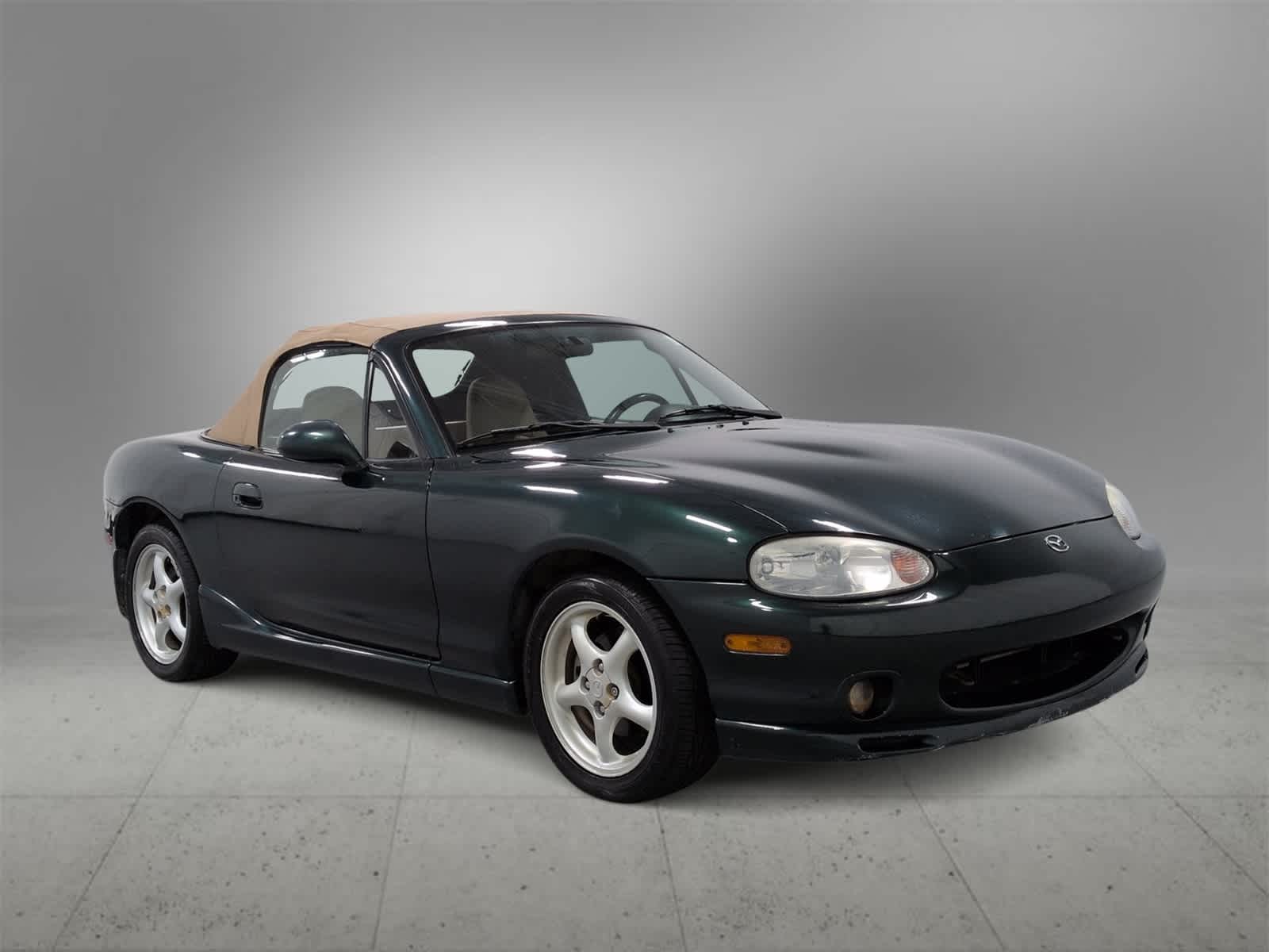 Thumbnail: 2000 Mazda MX-5 Miata - 2