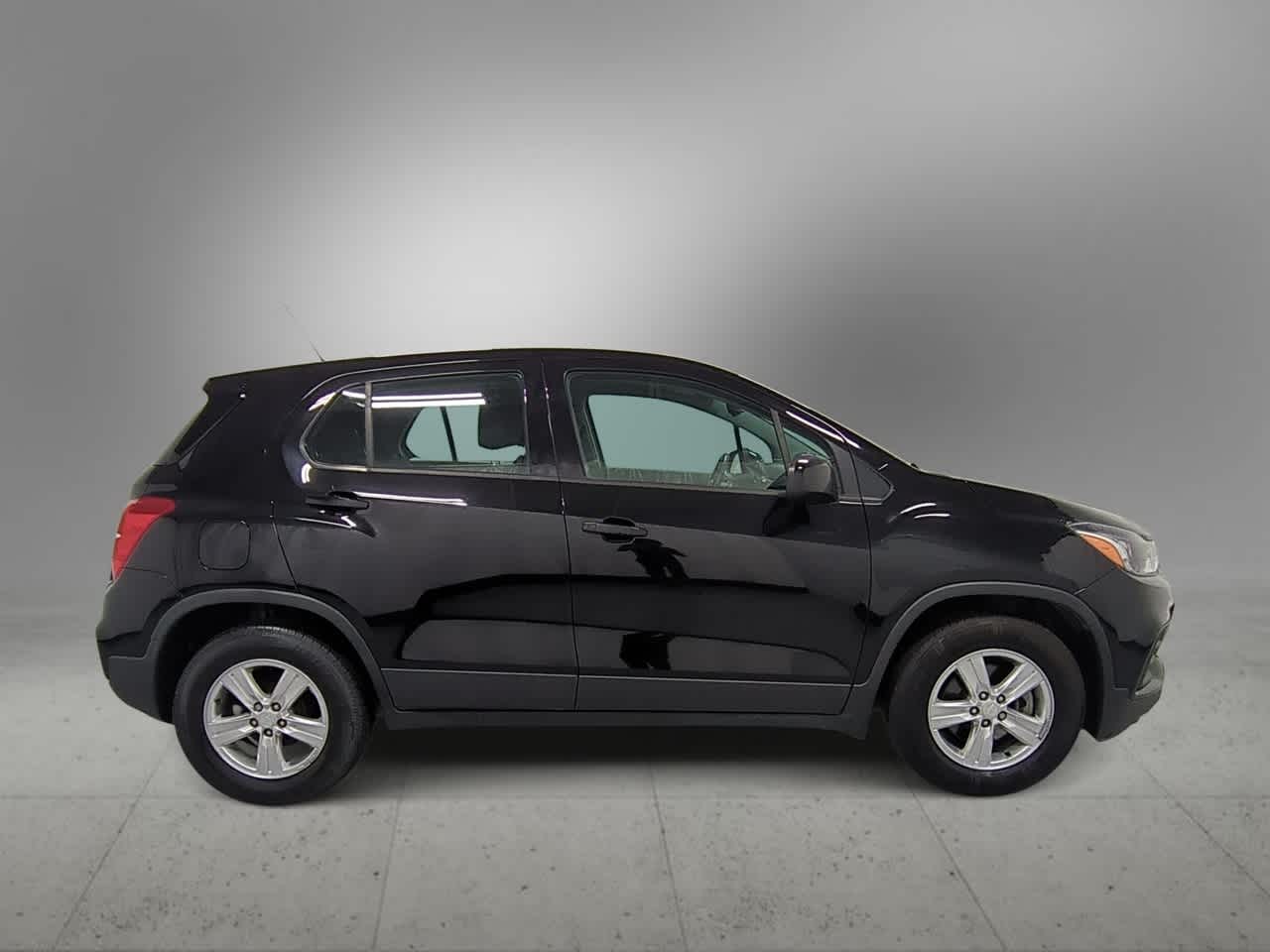 Thumbnail: 2019 Chevrolet Trax - 9