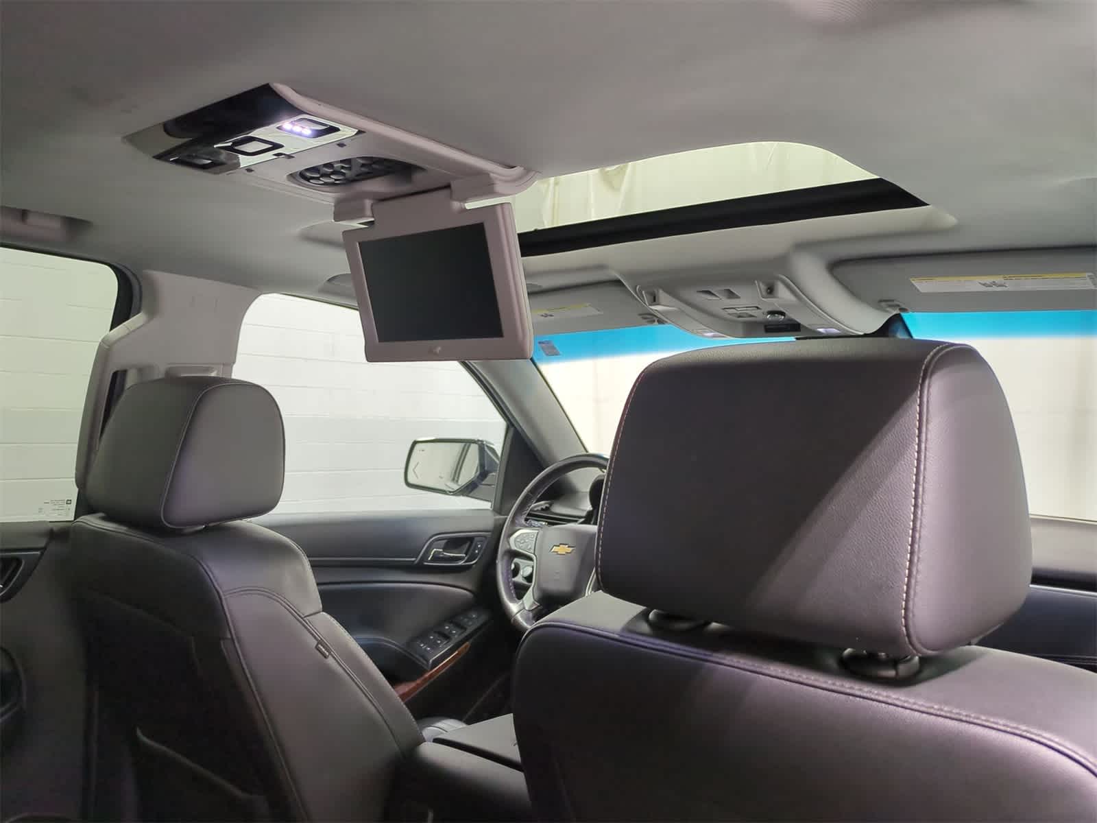 Thumbnail: 2018 Chevrolet Suburban - 22