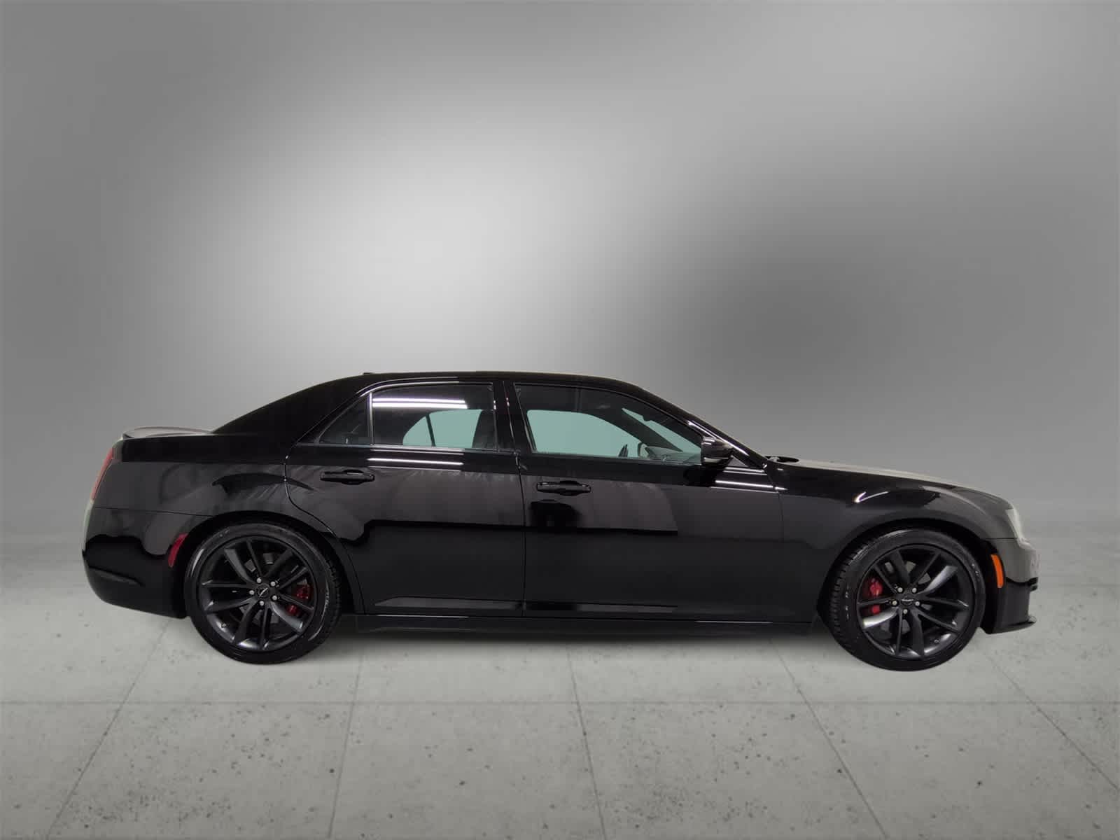 Thumbnail: 2023 Chrysler 300 - 9