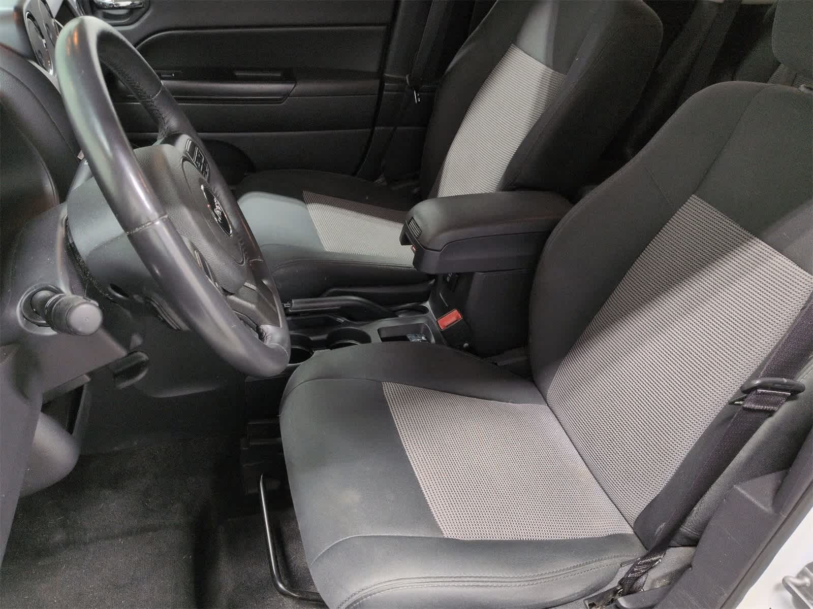 Thumbnail: 2014 Jeep Patriot - 17