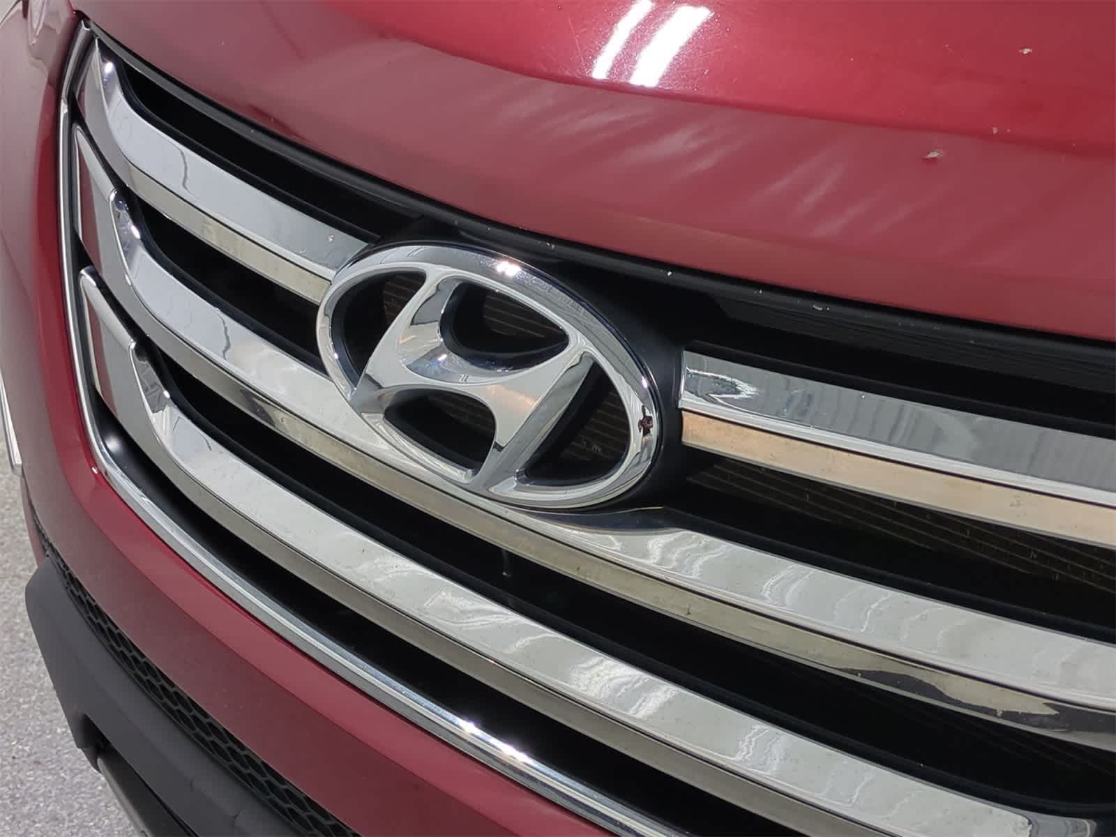 Thumbnail: 2013 Hyundai Santa Fe - 12