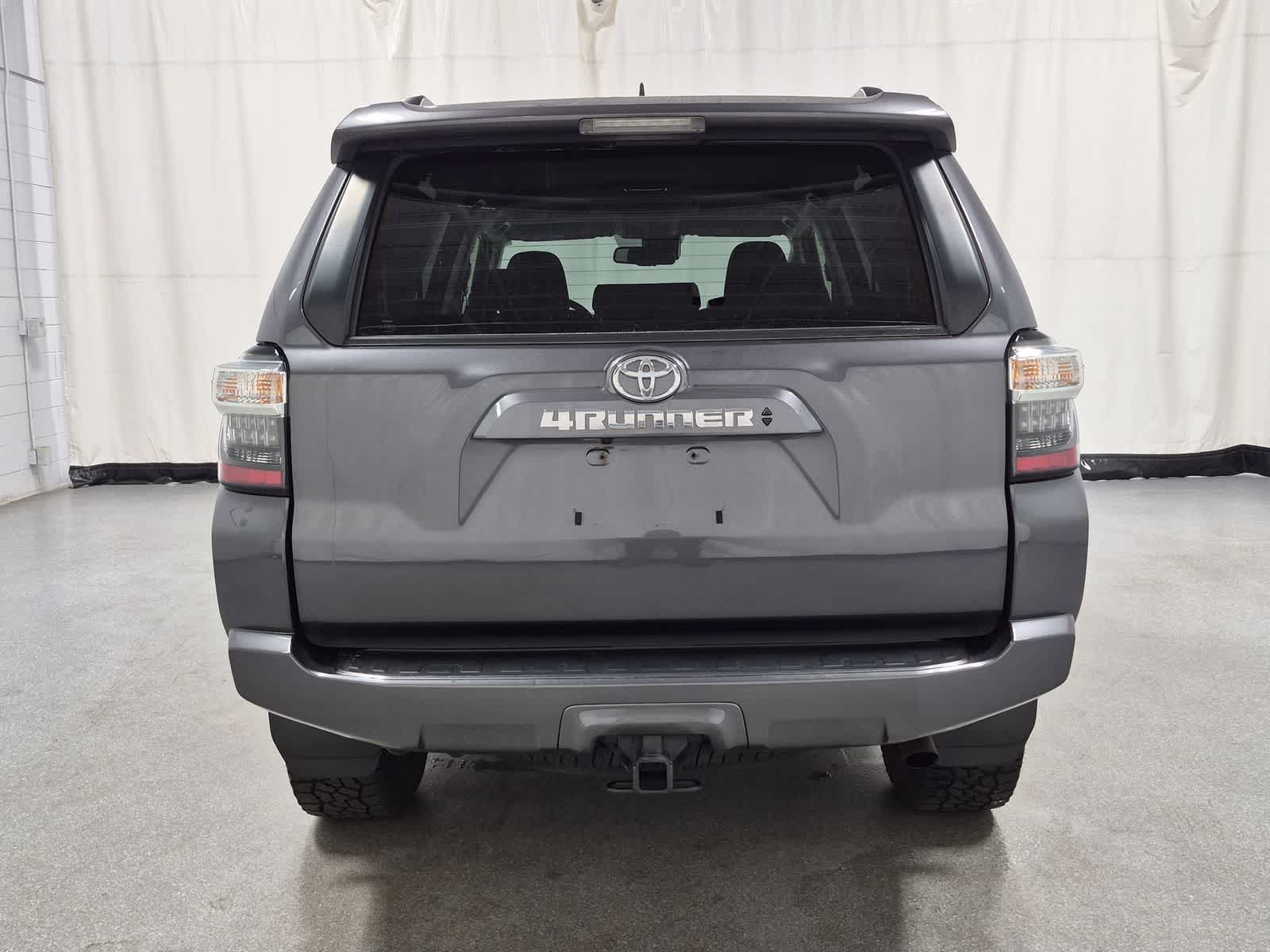 Thumbnail: 2022 Toyota 4Runner - 13