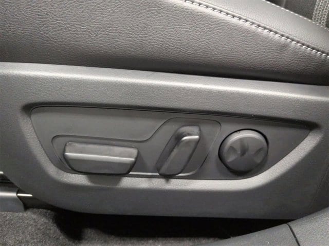 Thumbnail: 2026 Mazda CX-50 - 18