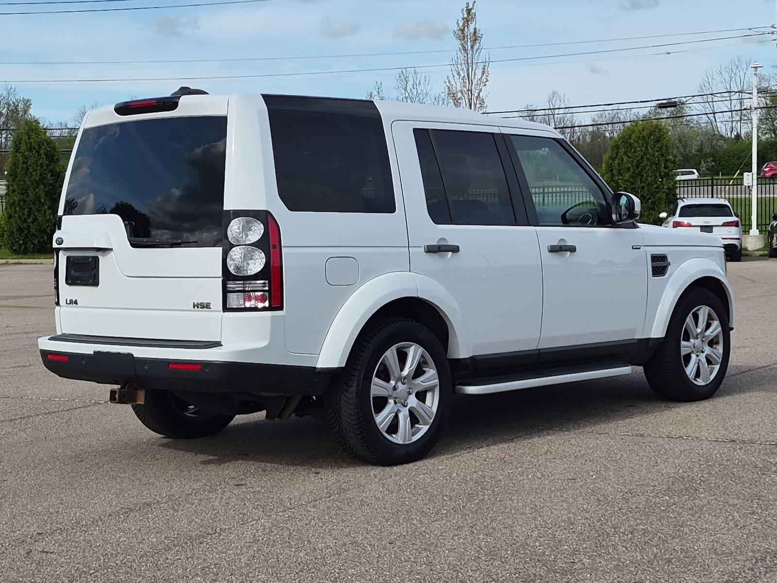 Thumbnail: 2016 Land Rover LR4 - 14