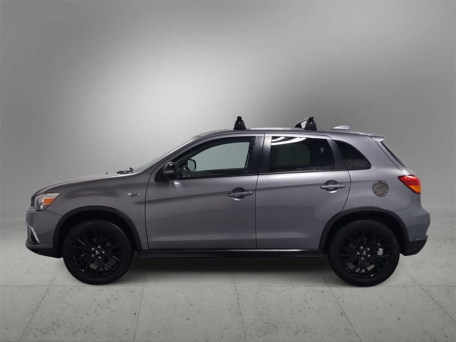 Thumbnail: 2018 Mitsubishi Outlander Sport - 5