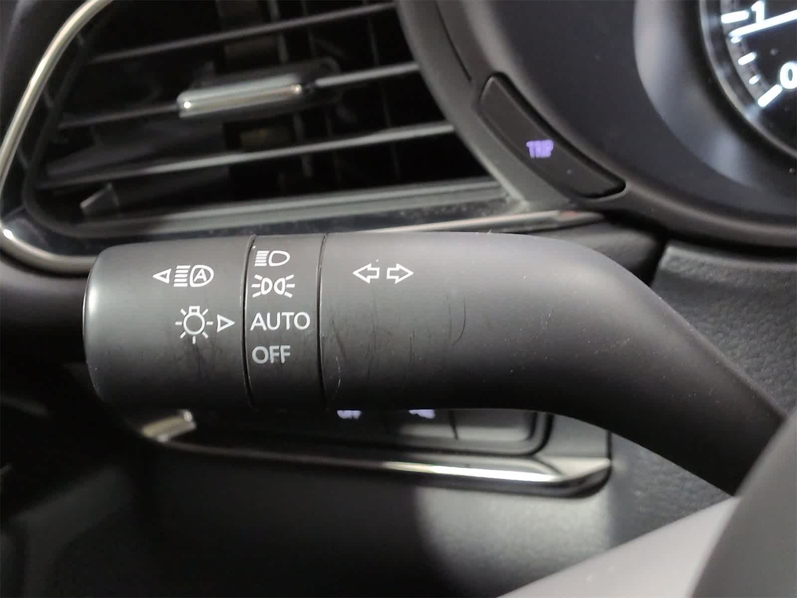 Thumbnail: 2025 Mazda CX-30 - 32